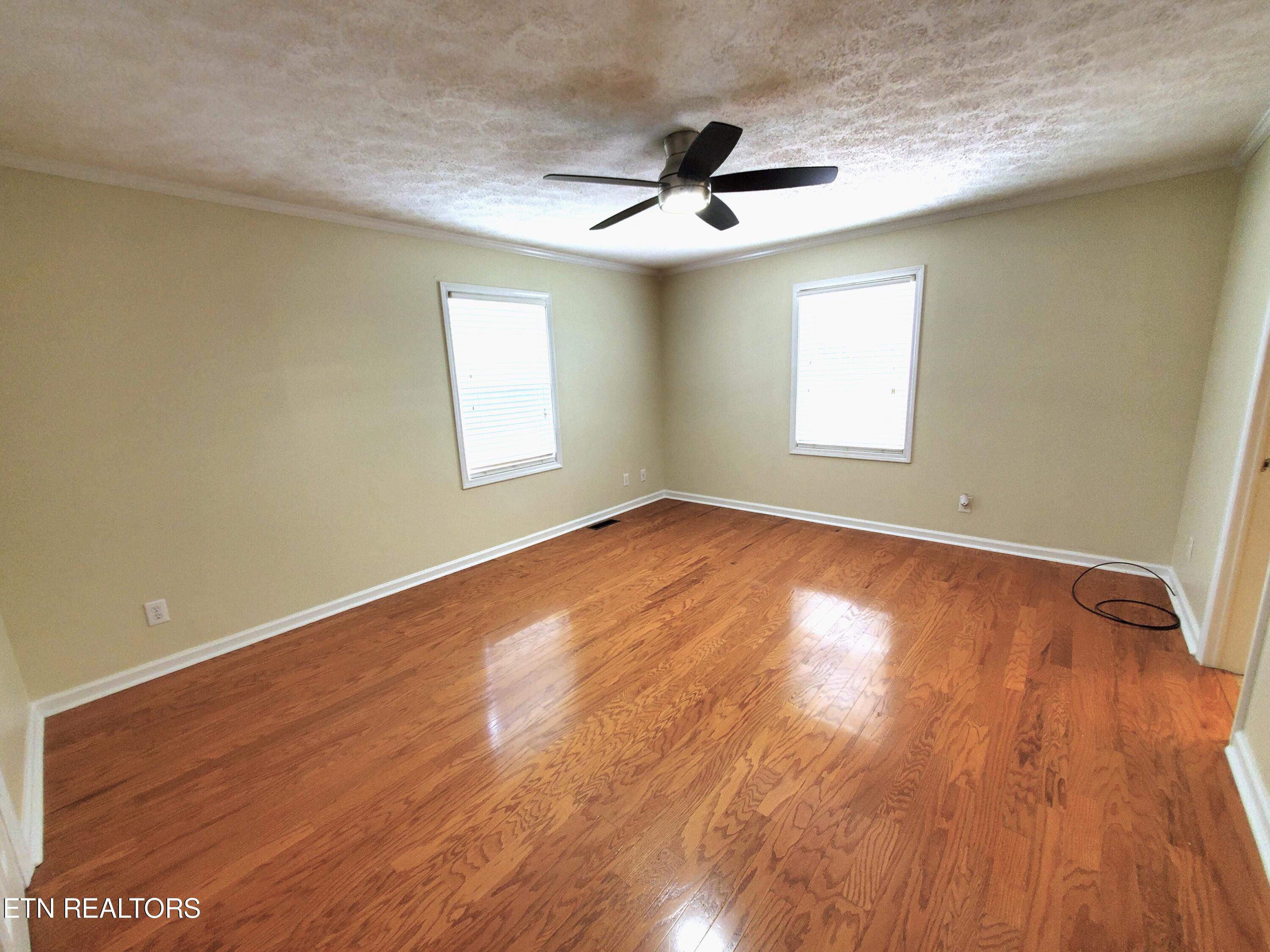 708 Gladstone Circle