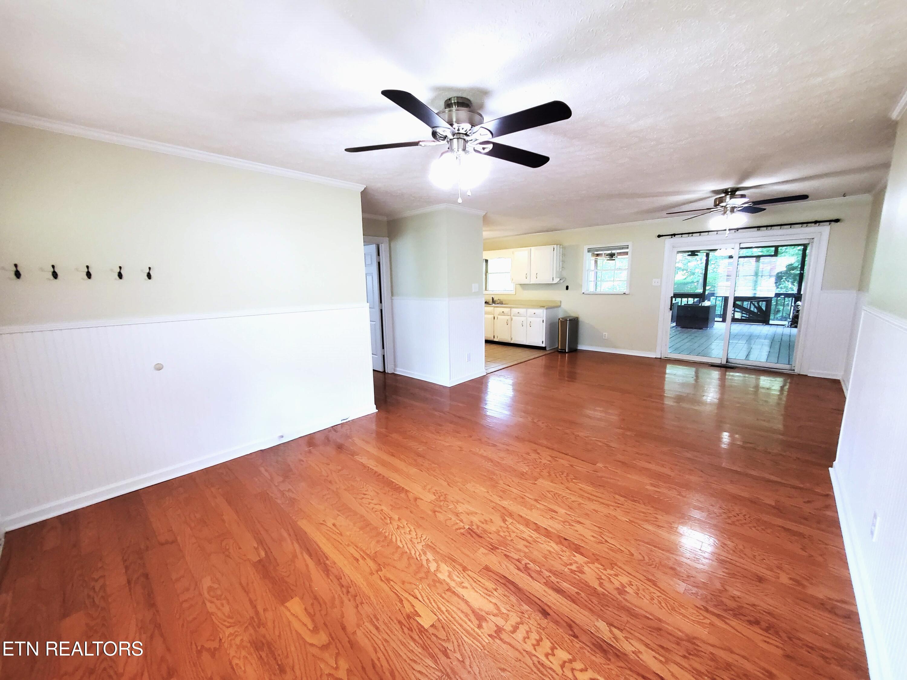 708 Gladstone Circle