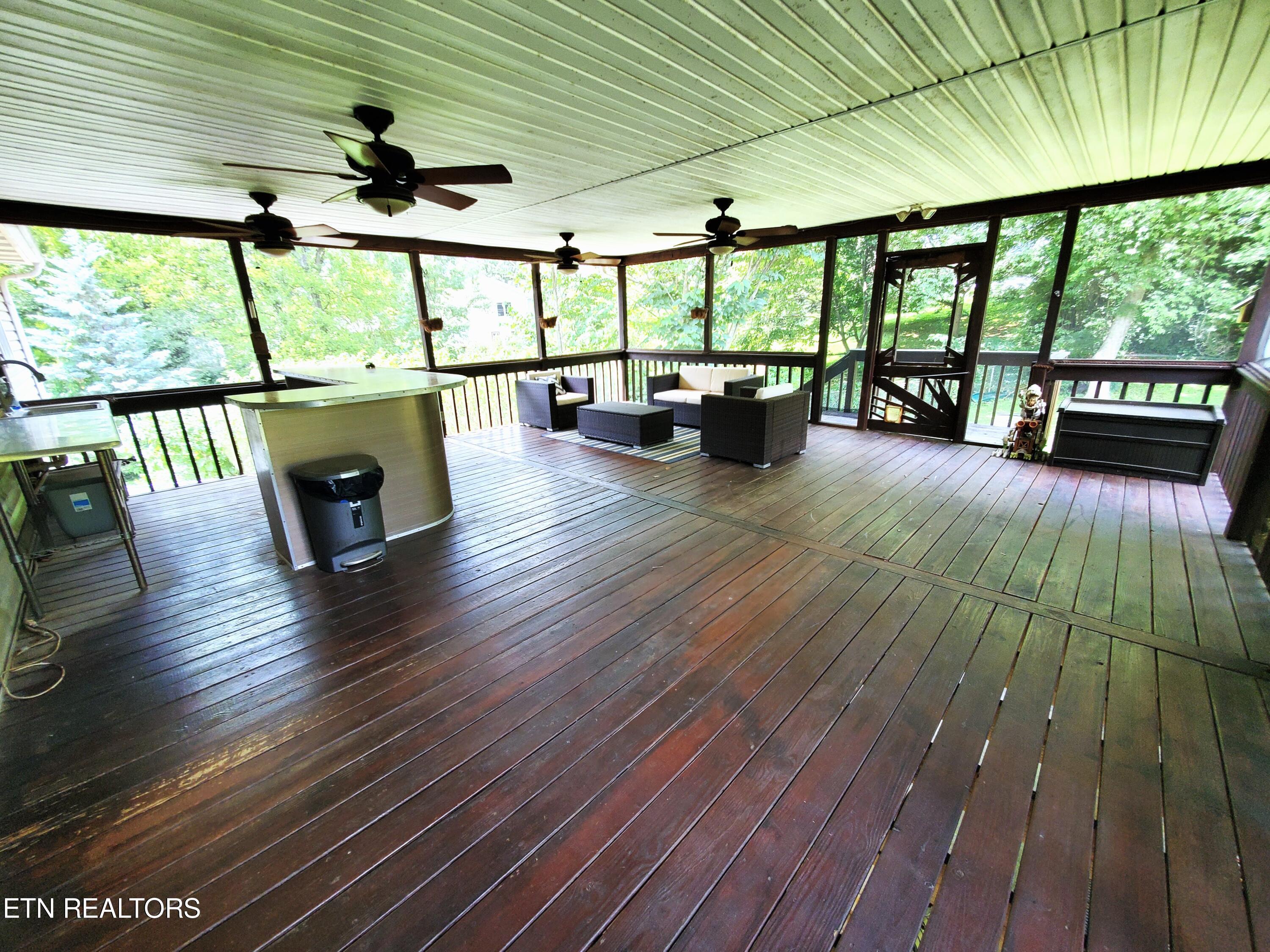 708 Gladstone Circle