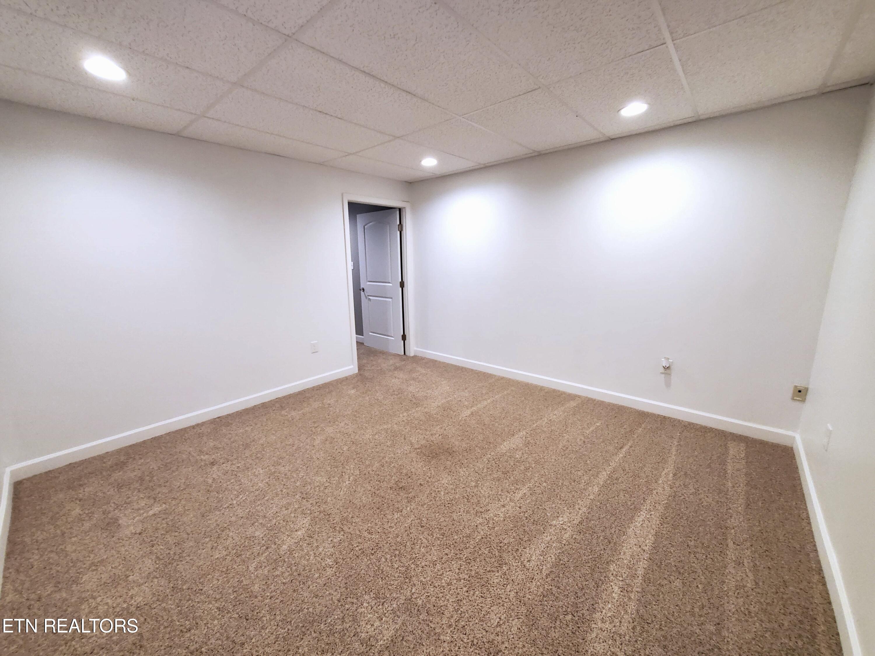 708 Gladstone Circle