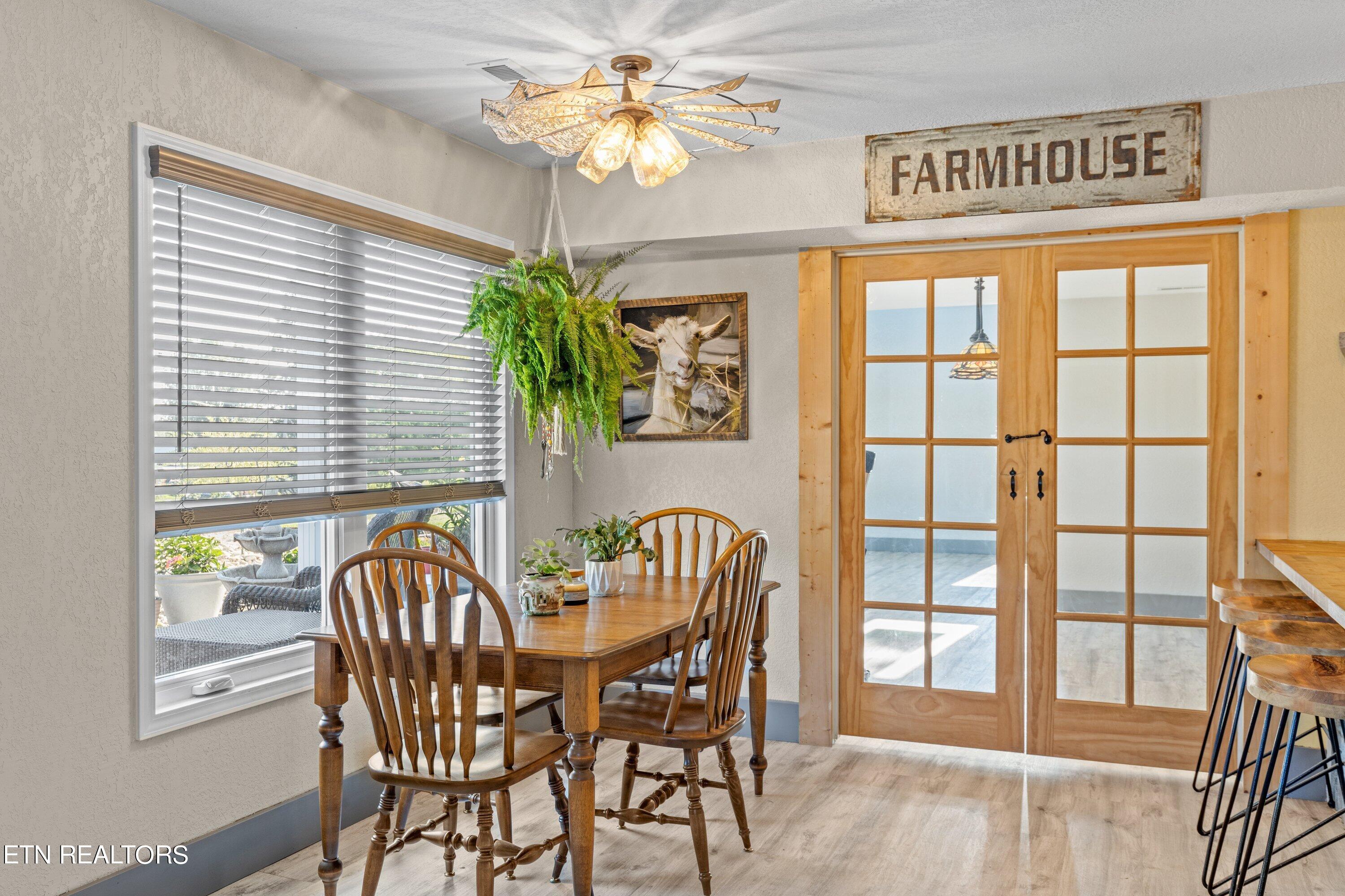 422 Glenlock Rd