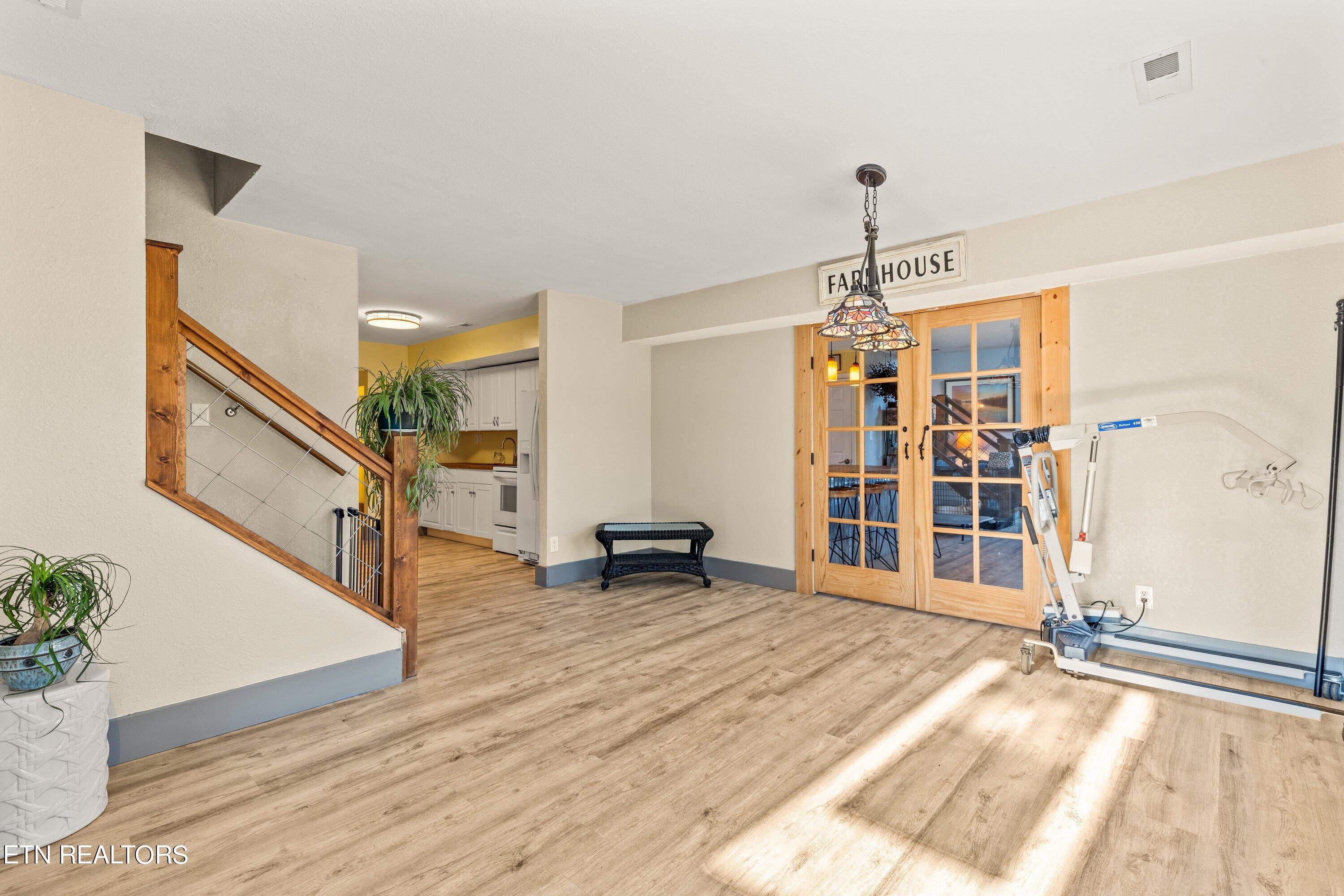 422 Glenlock Rd