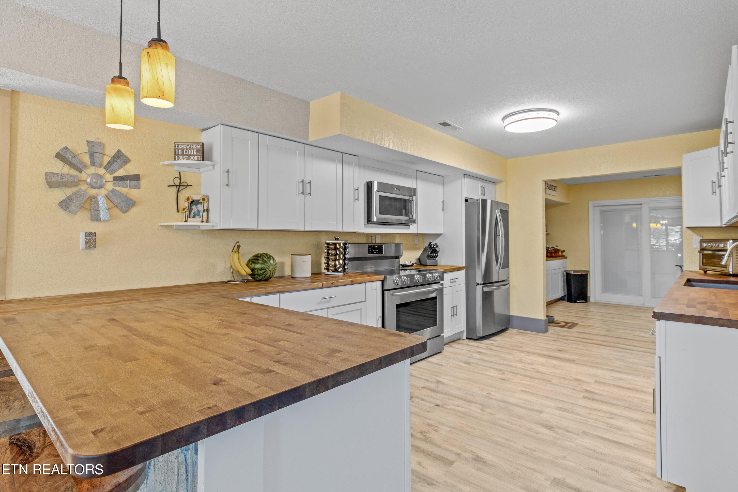 422 Glenlock Rd