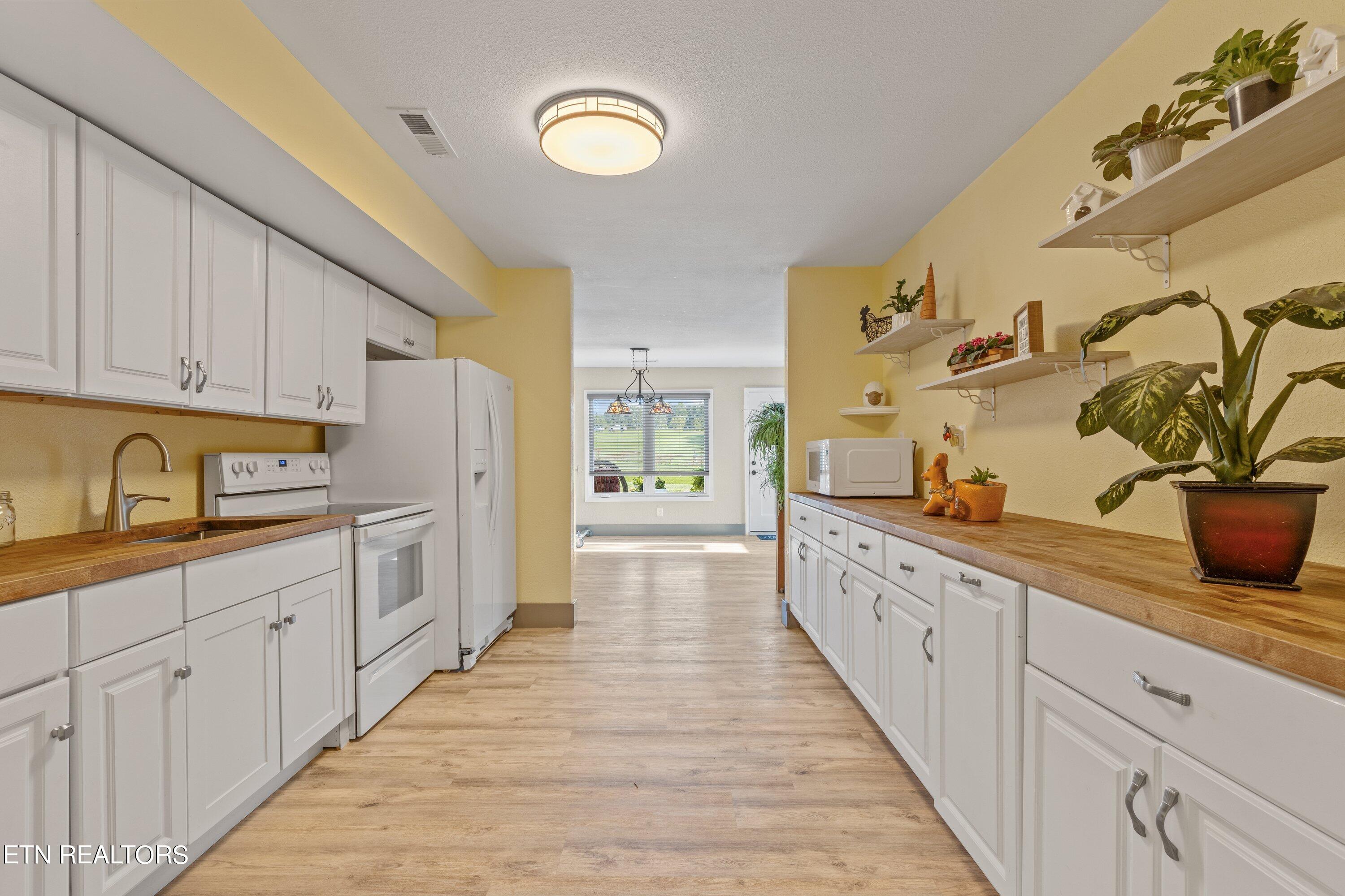 422 Glenlock Rd