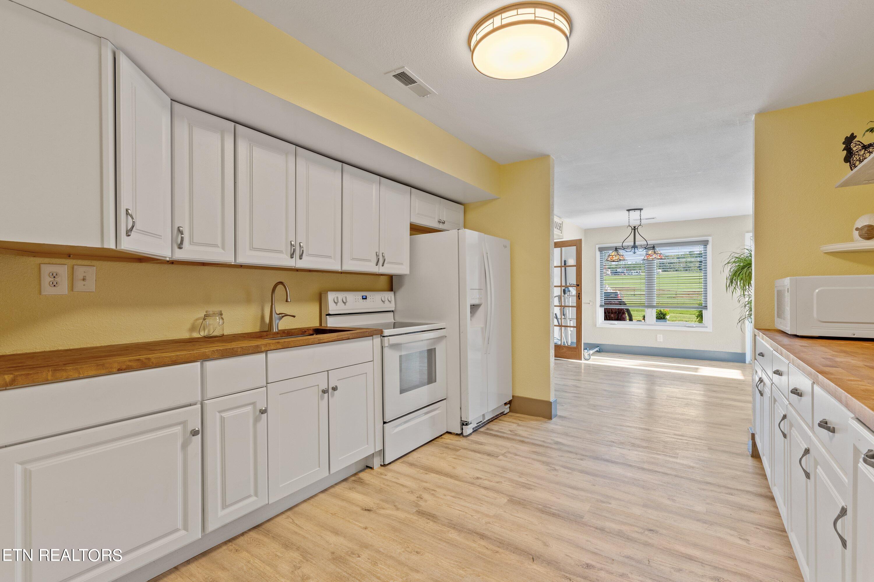 422 Glenlock Rd