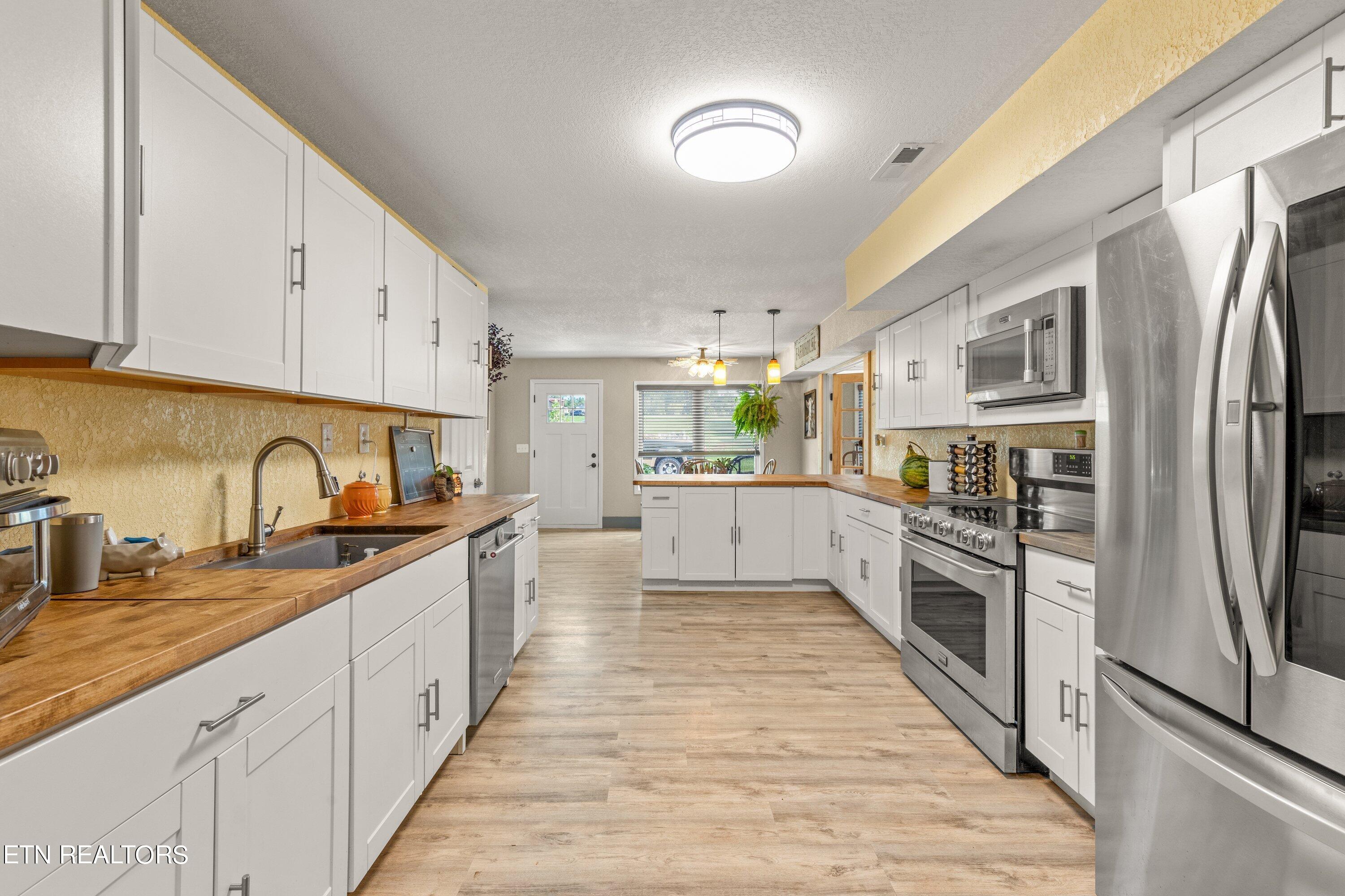 422 Glenlock Rd