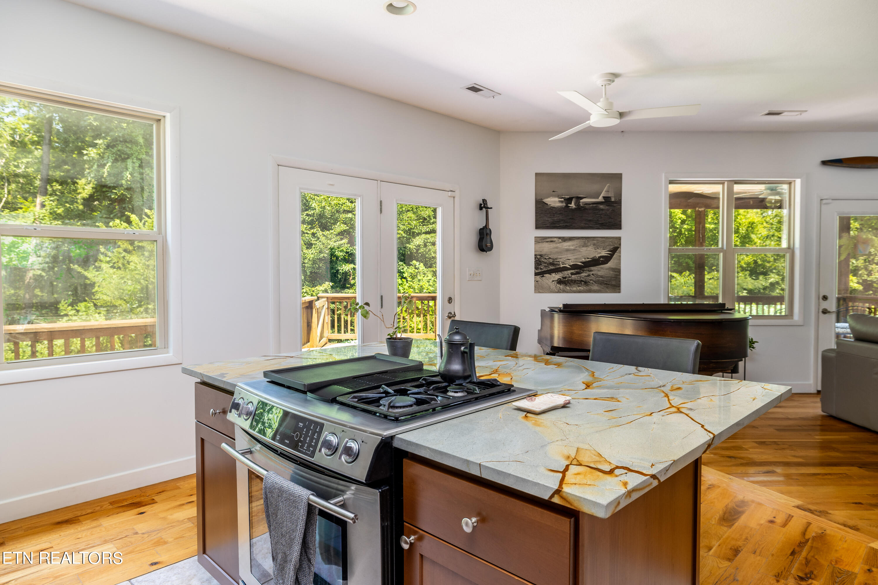 1932 Stony Point Rd