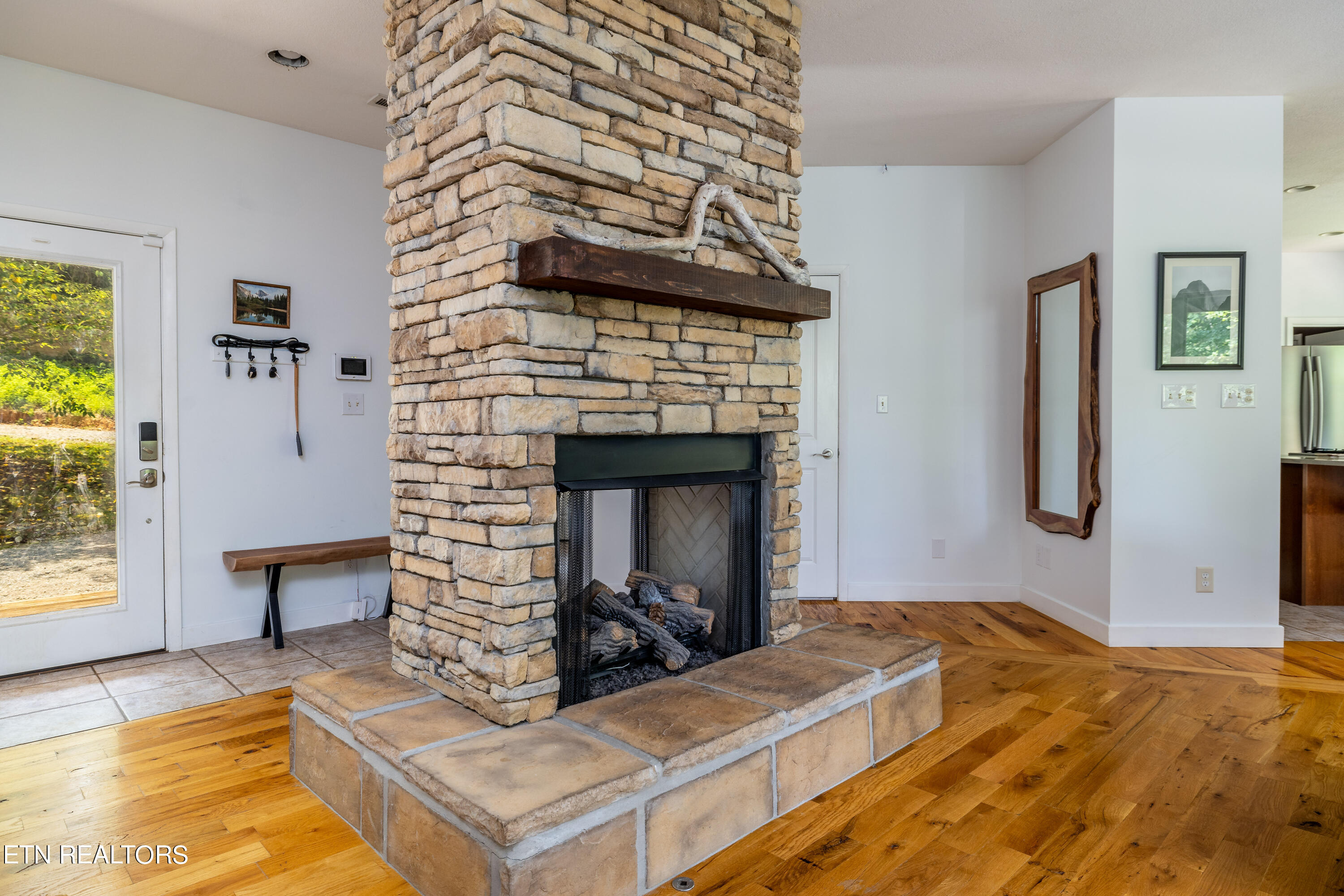 1932 Stony Point Rd