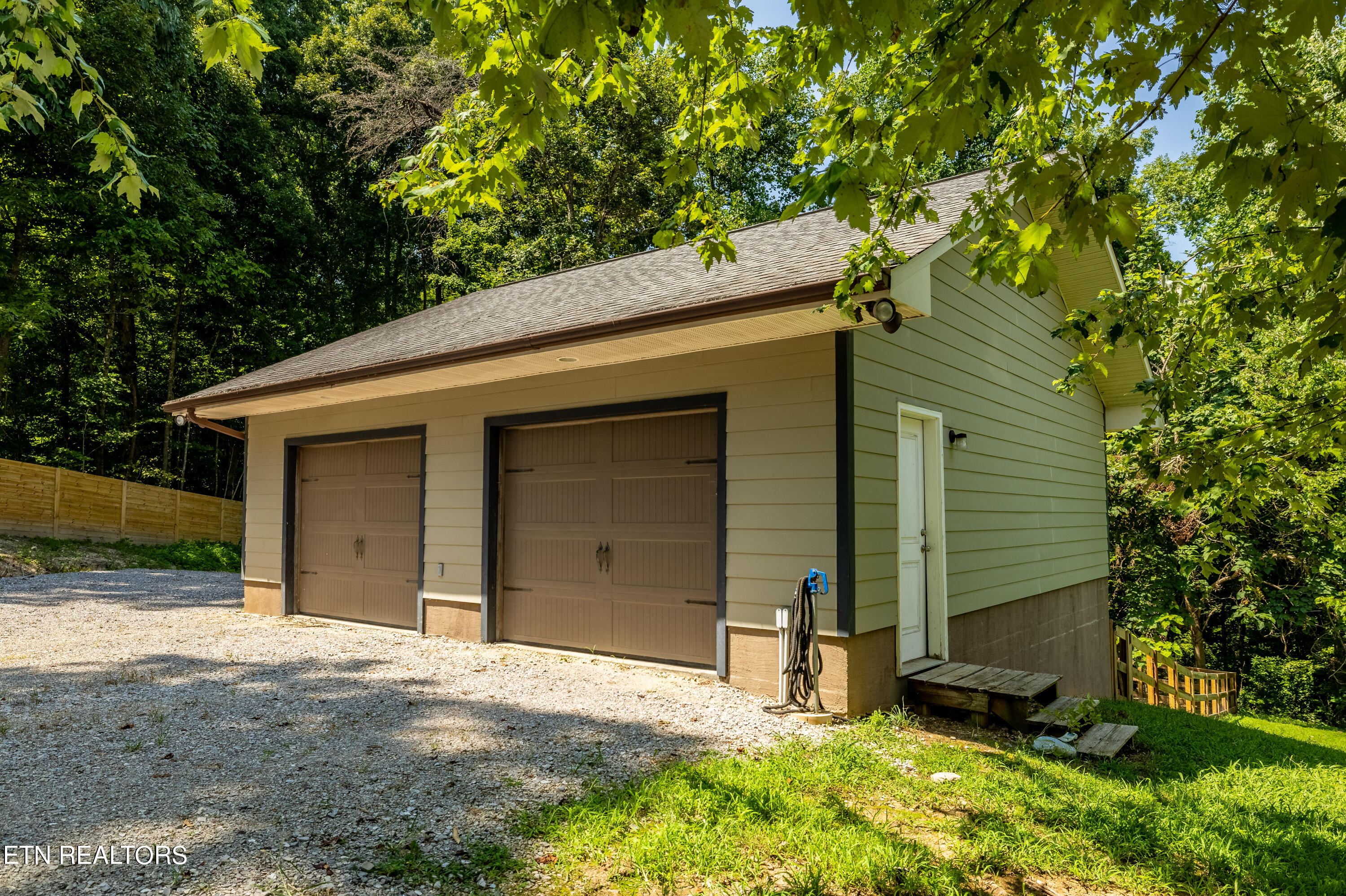 1932 Stony Point Rd