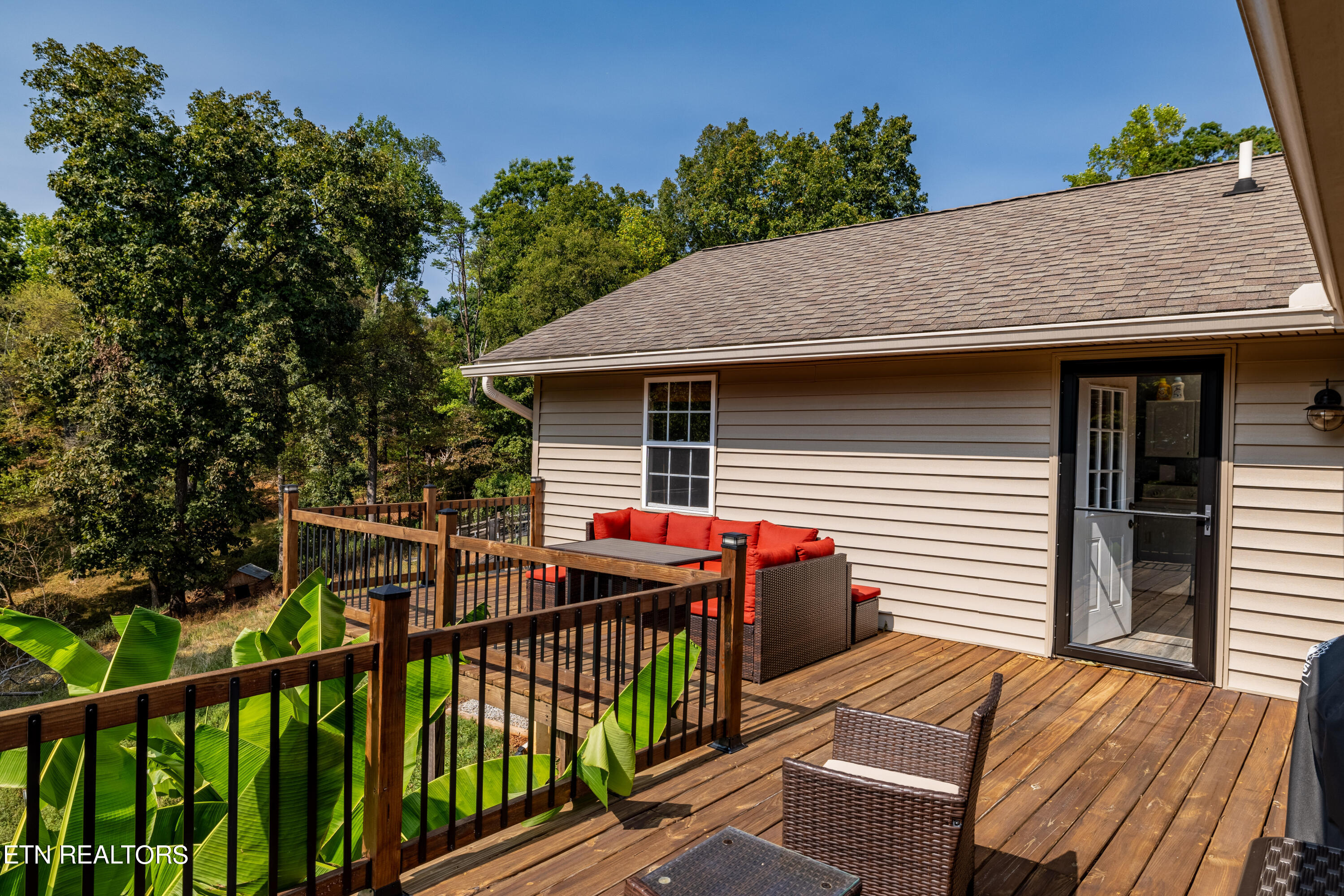 4494 Countryside W