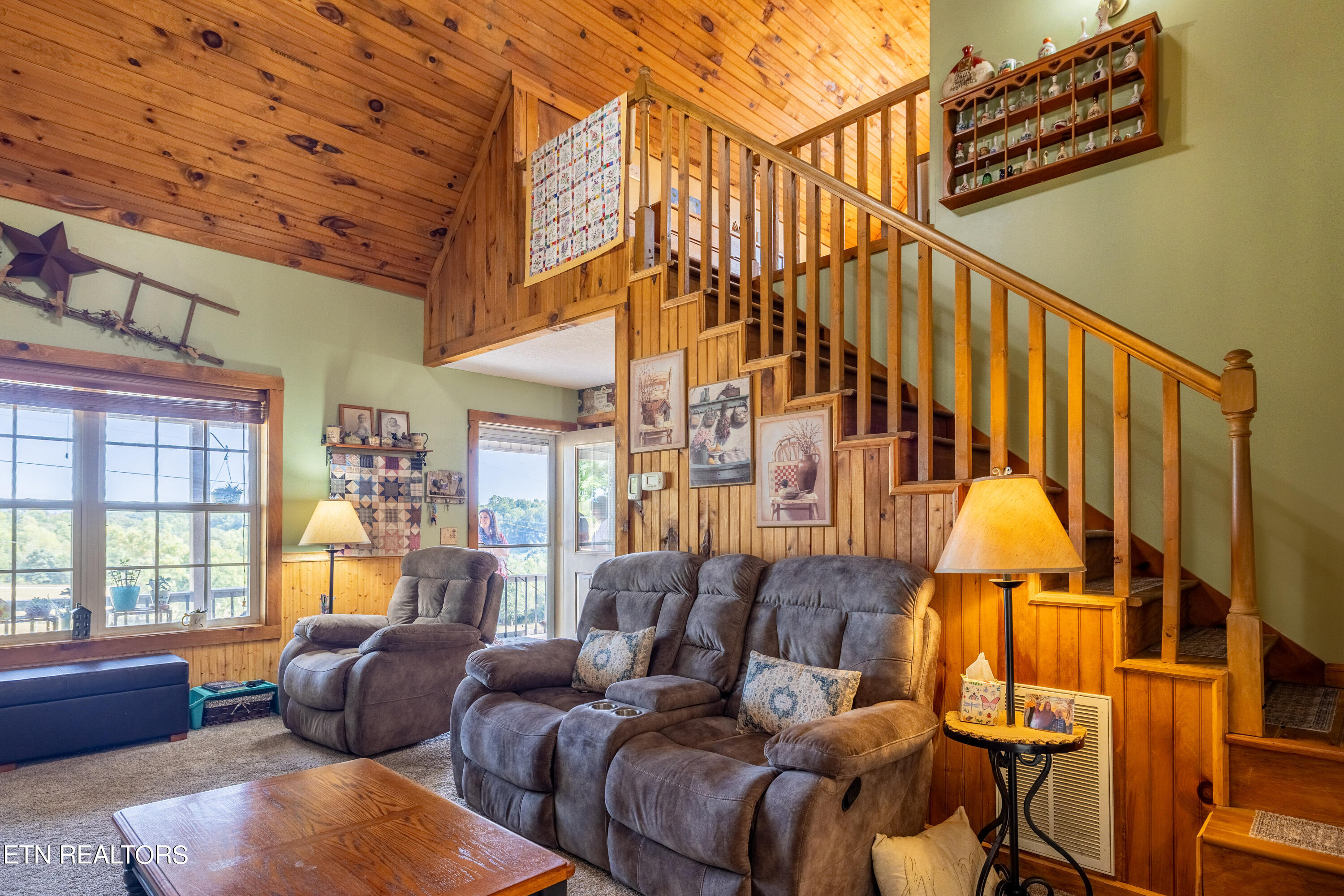4494 Countryside W
