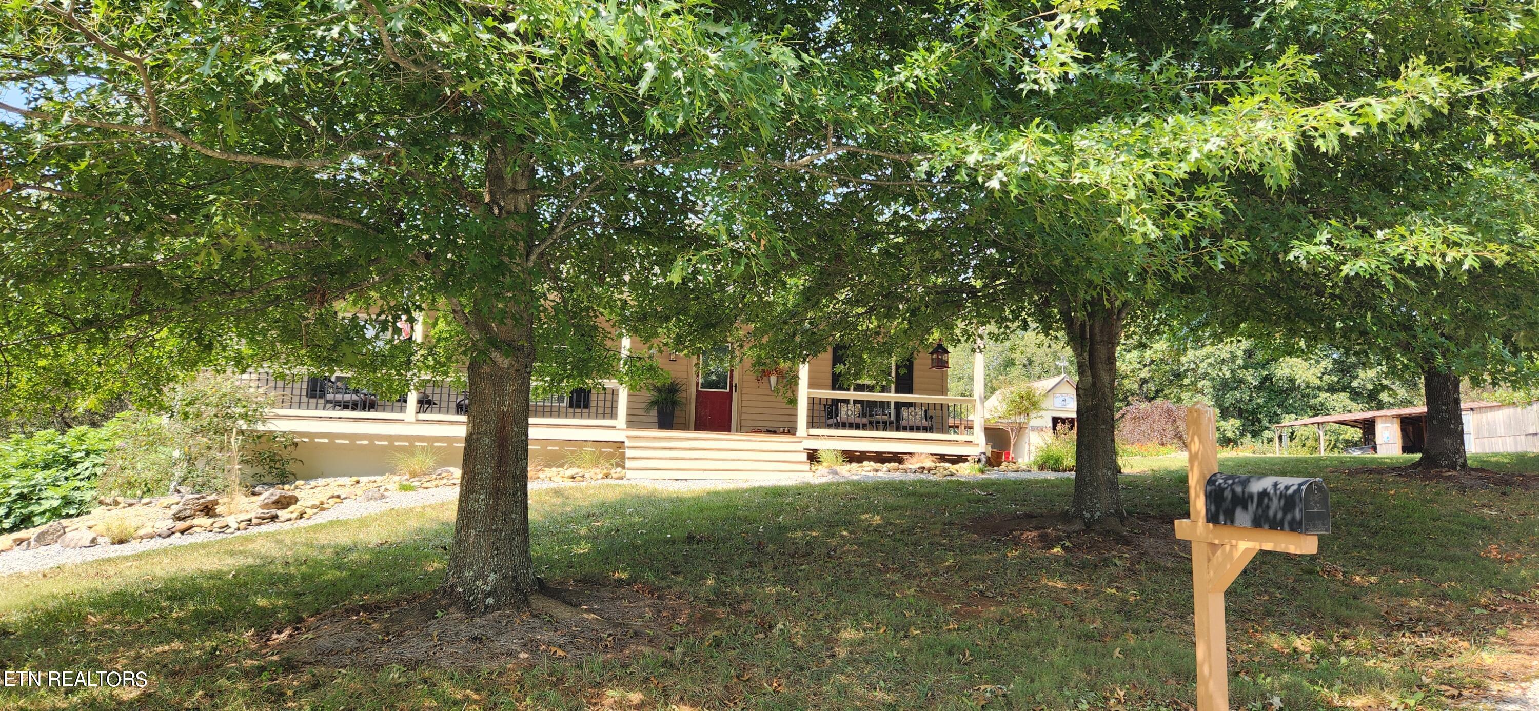 4494 Countryside W