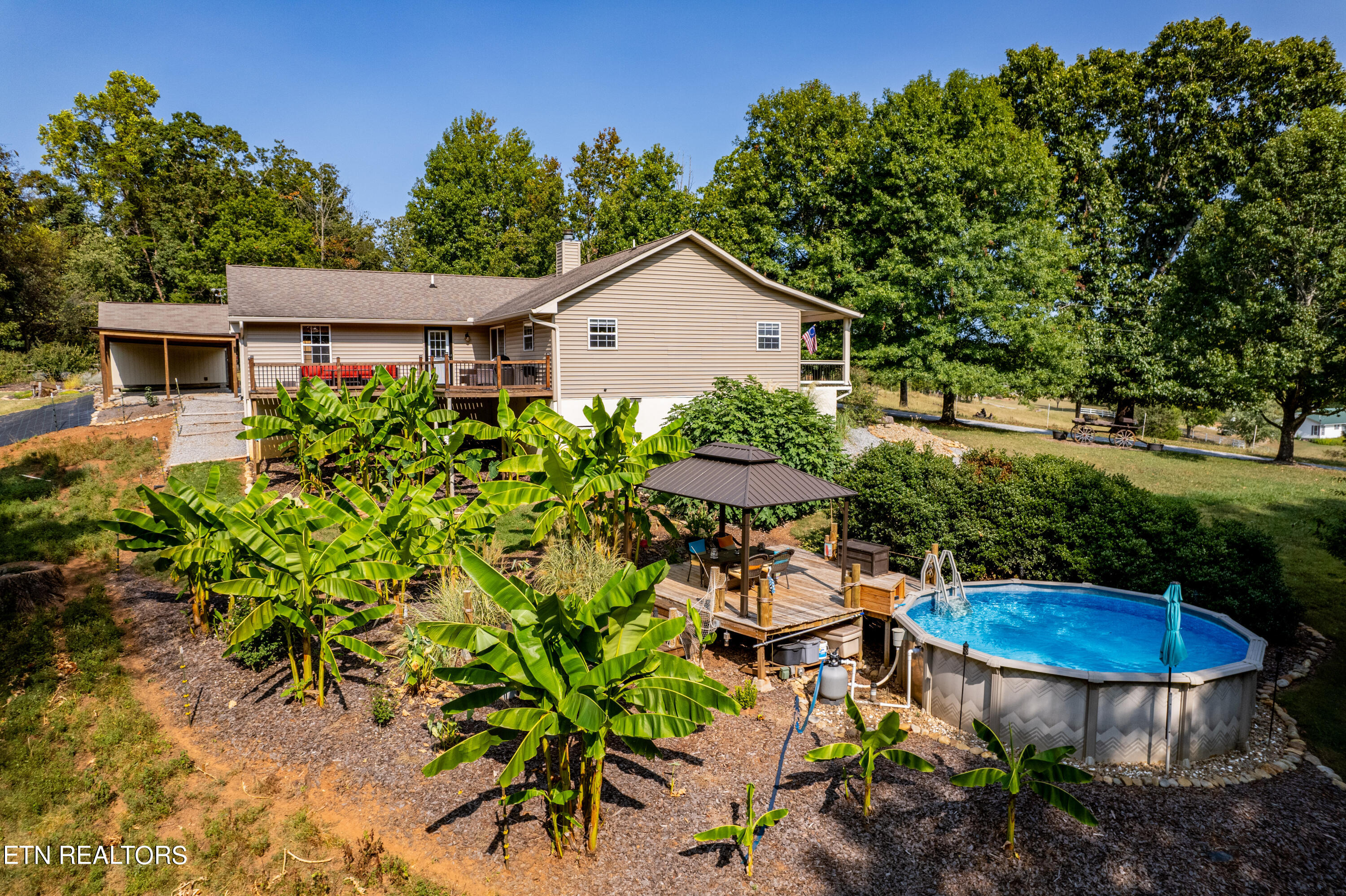 4494 Countryside W