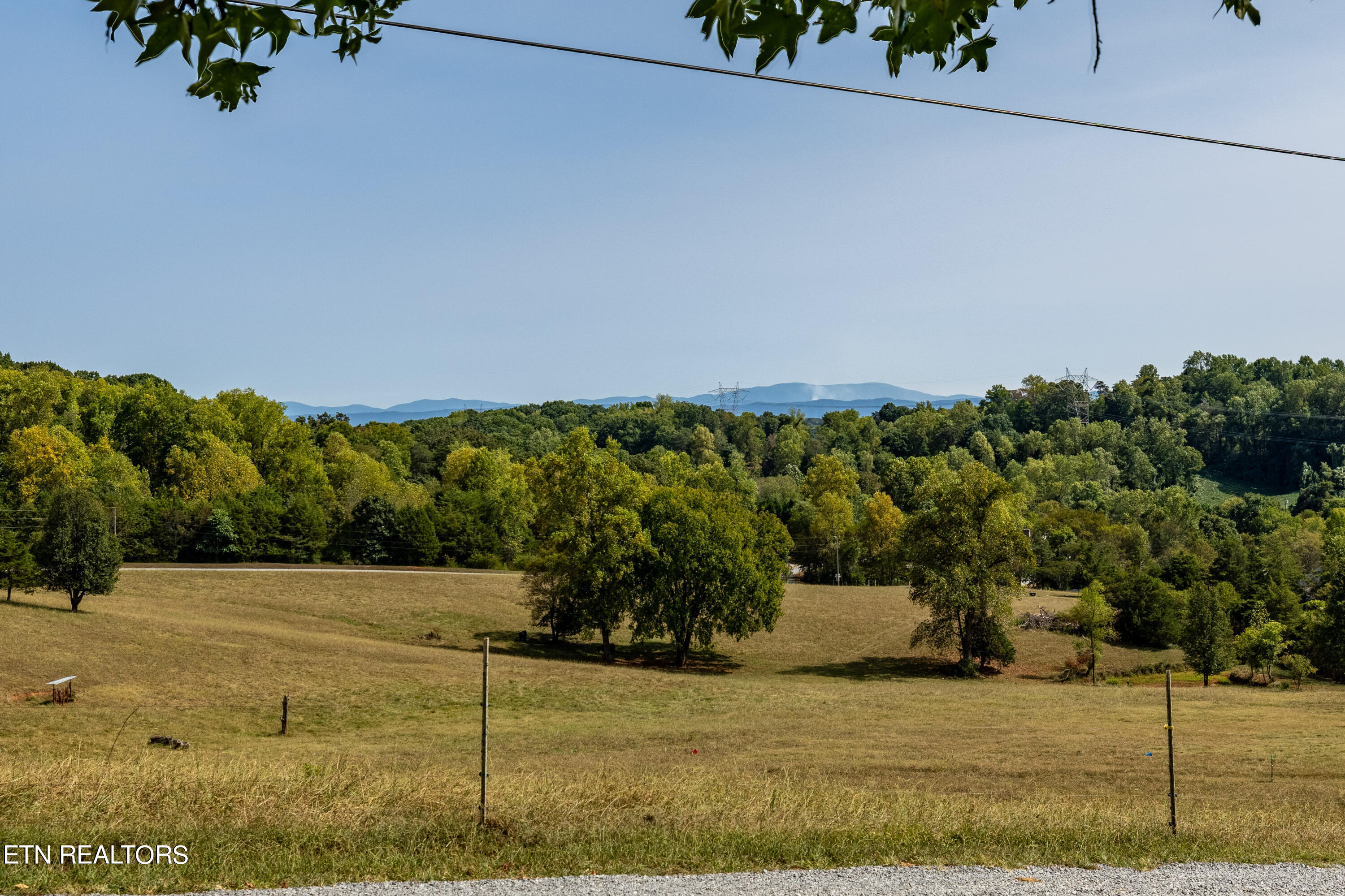 4494 Countryside W