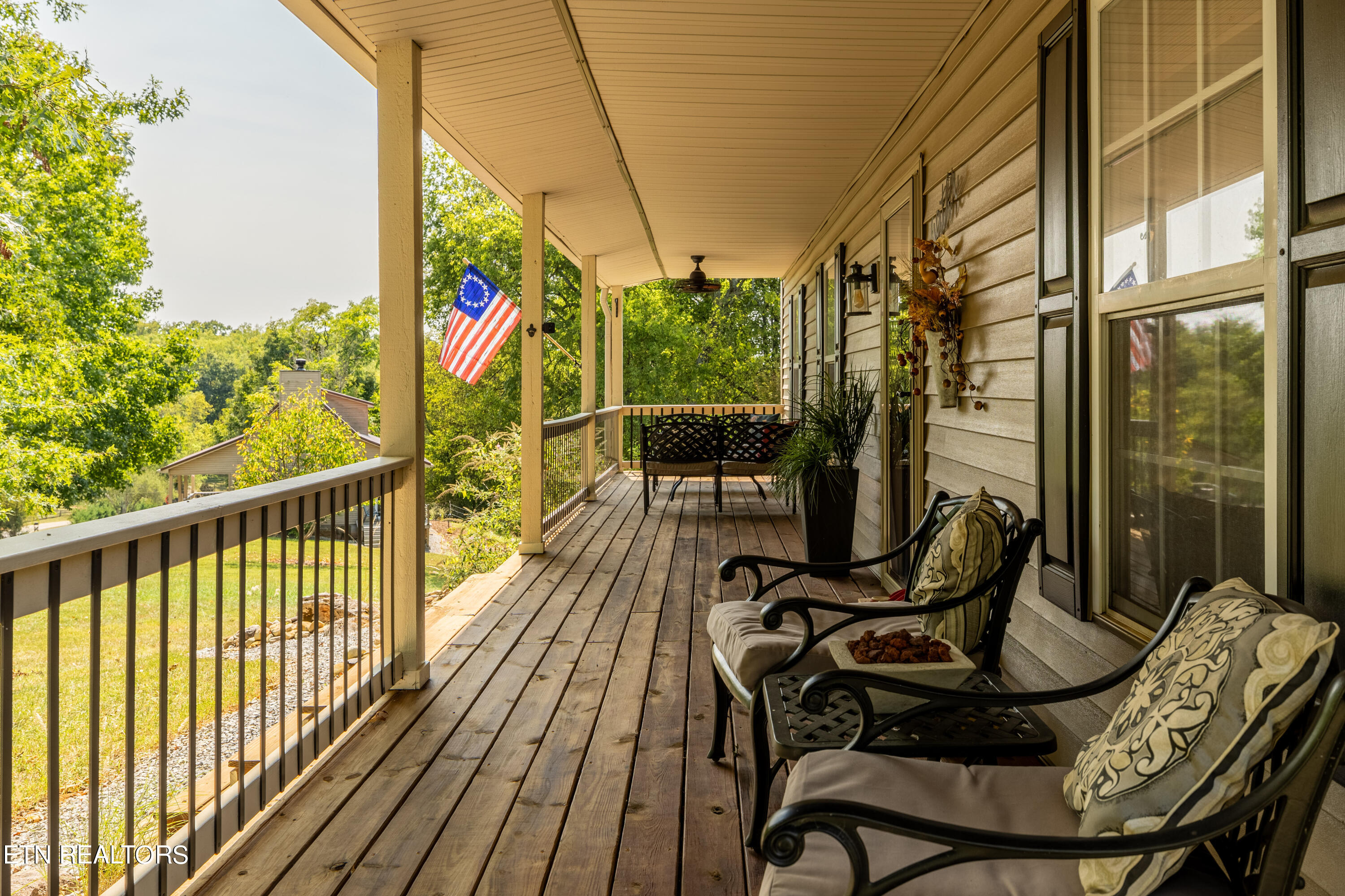 4494 Countryside W
