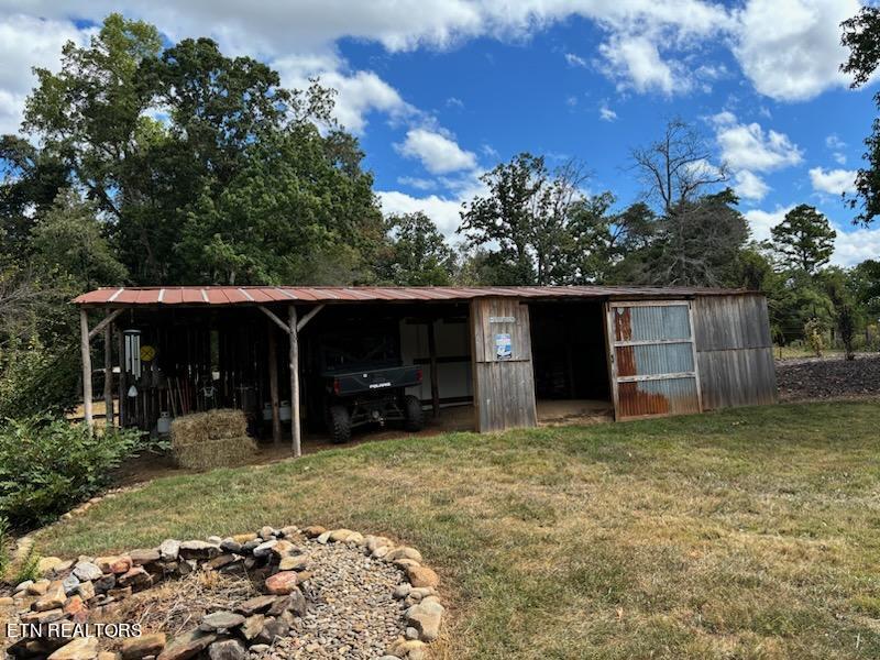 4494 Countryside W