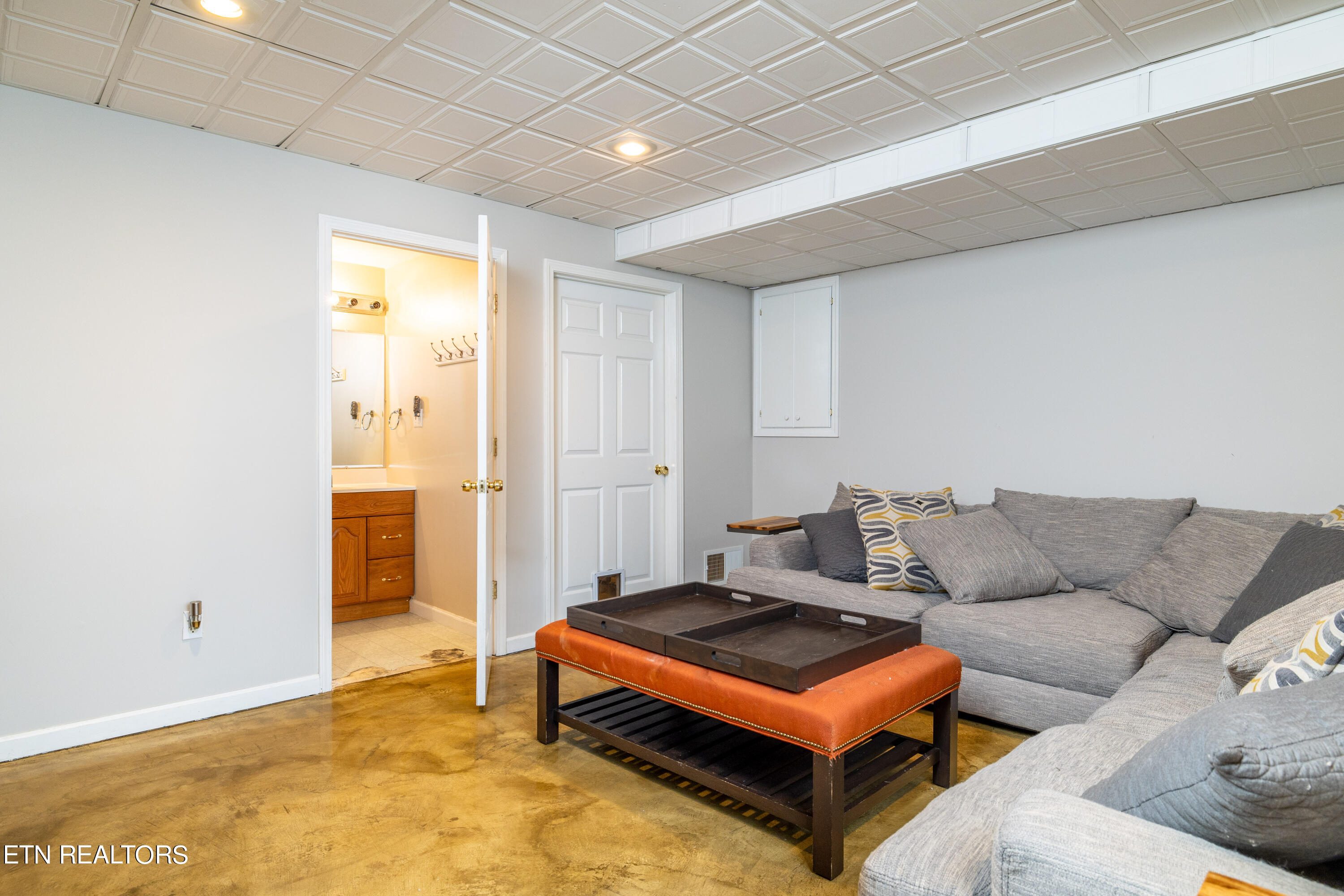 1837 Southcliff Drive