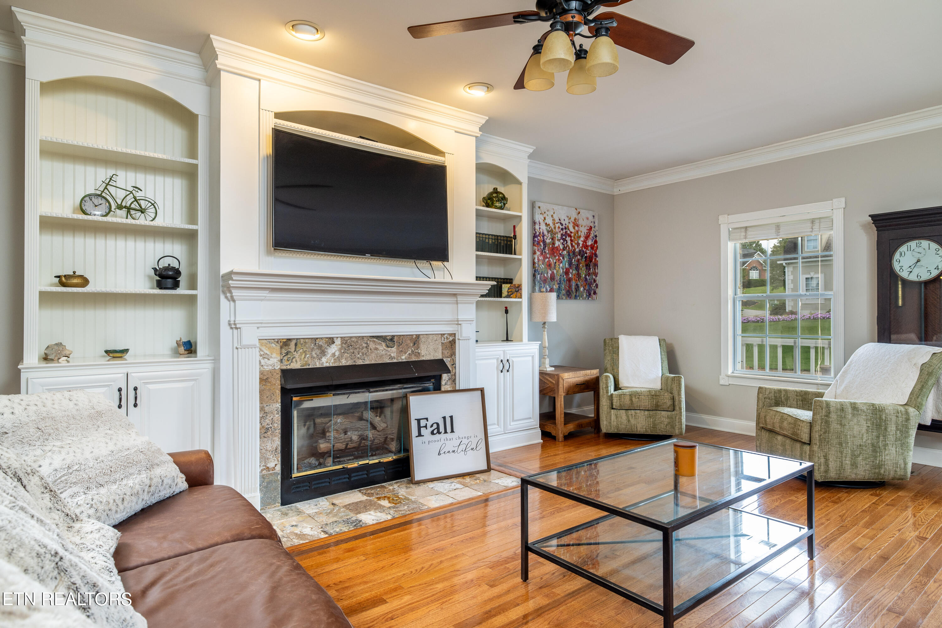 1837 Southcliff Drive