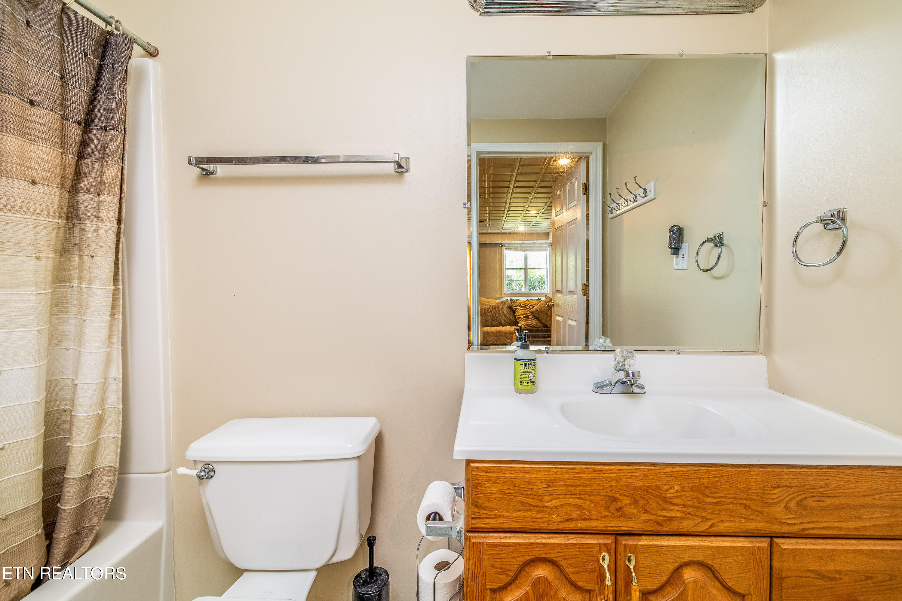 1837 Southcliff Drive