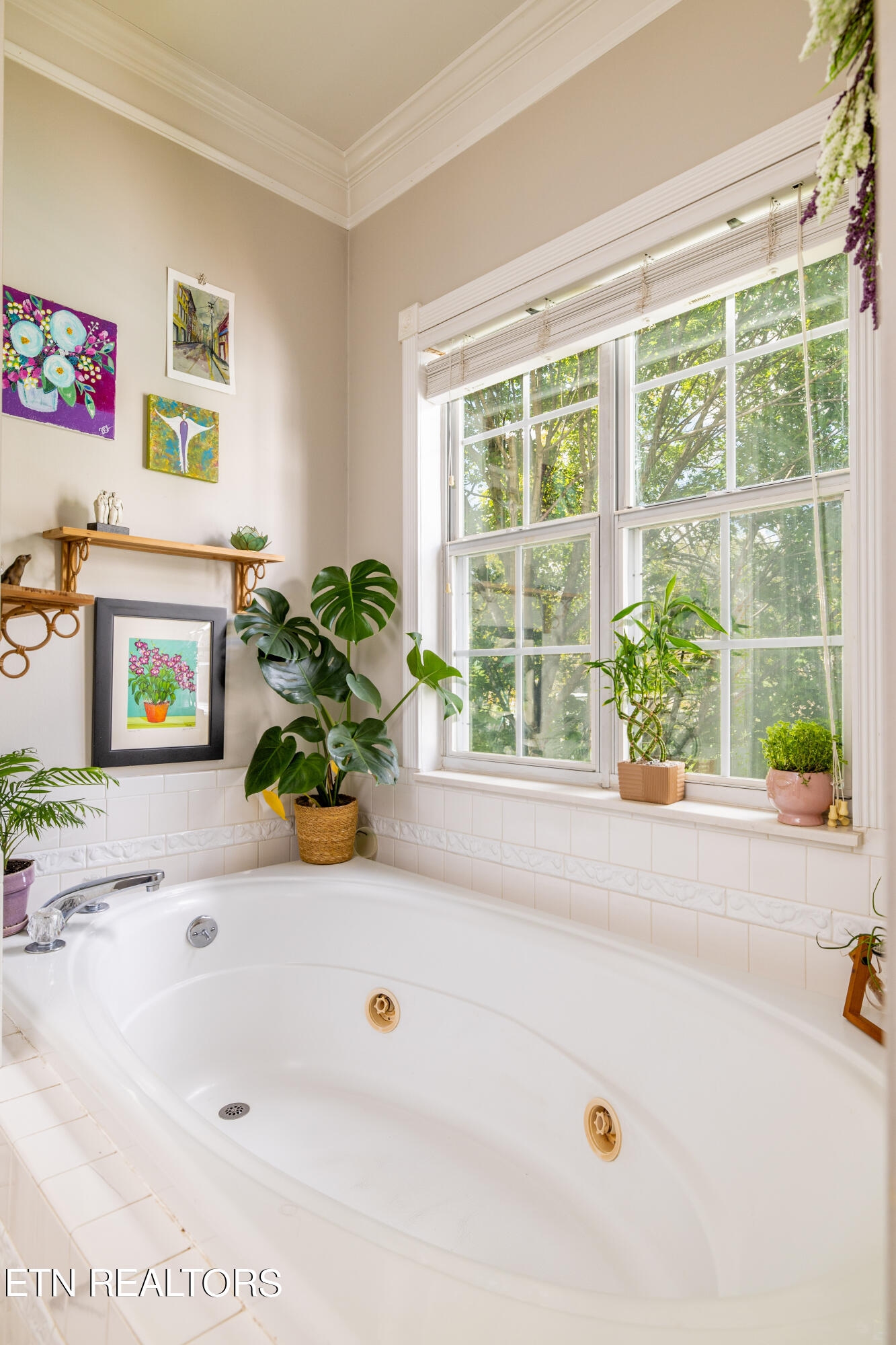 1837 Southcliff Drive