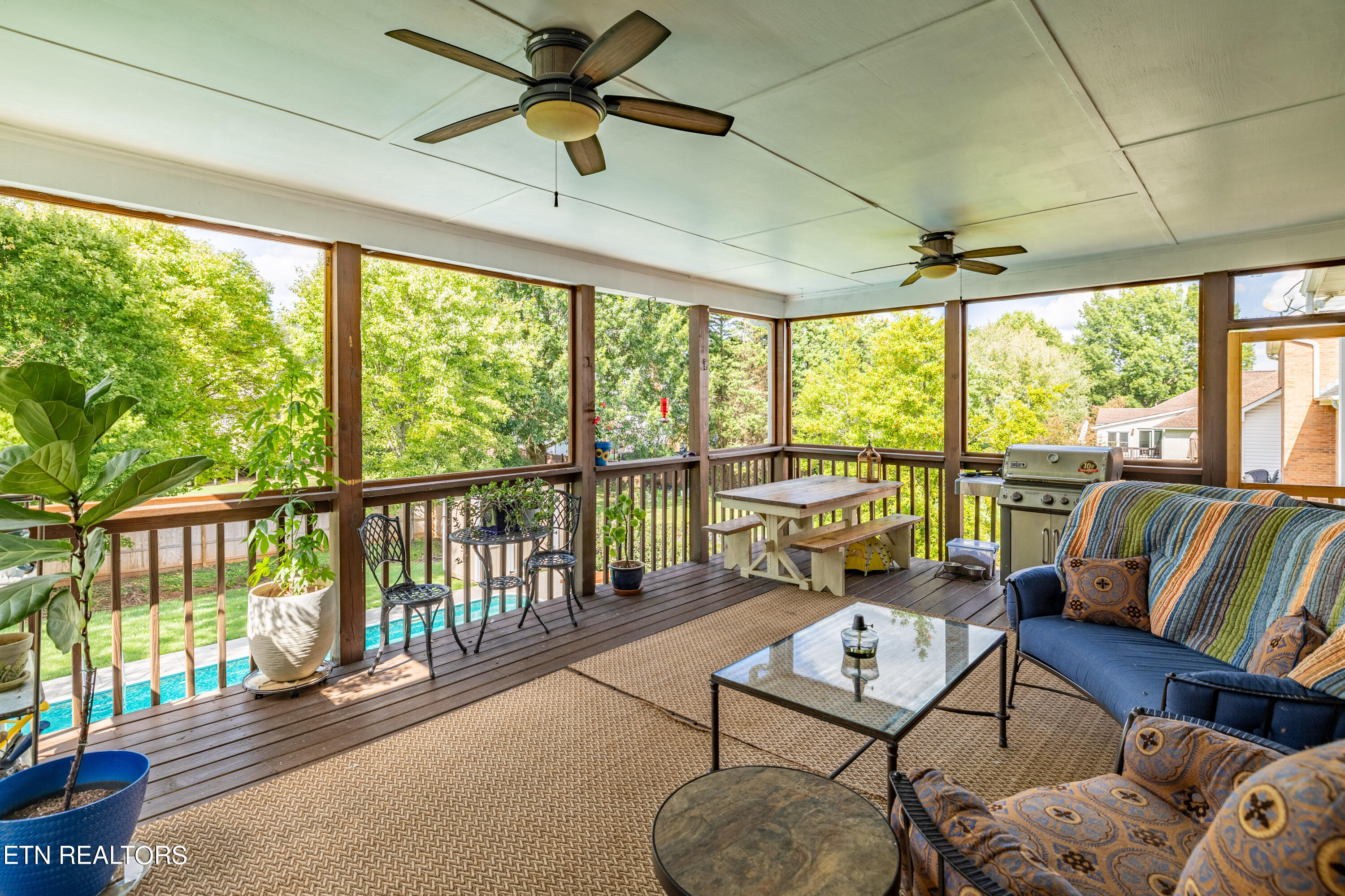 1837 Southcliff Drive