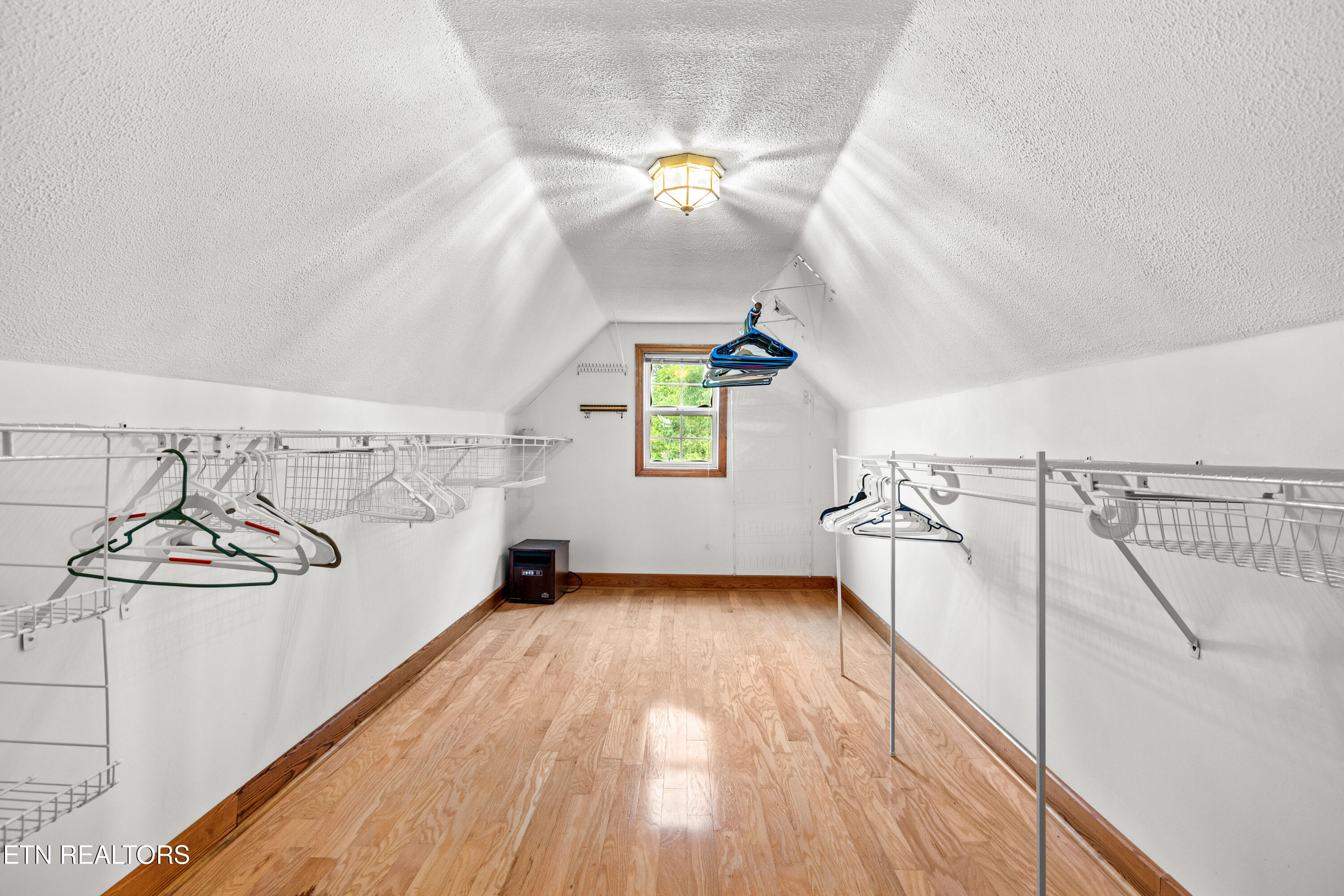 5515 US Highway 411S