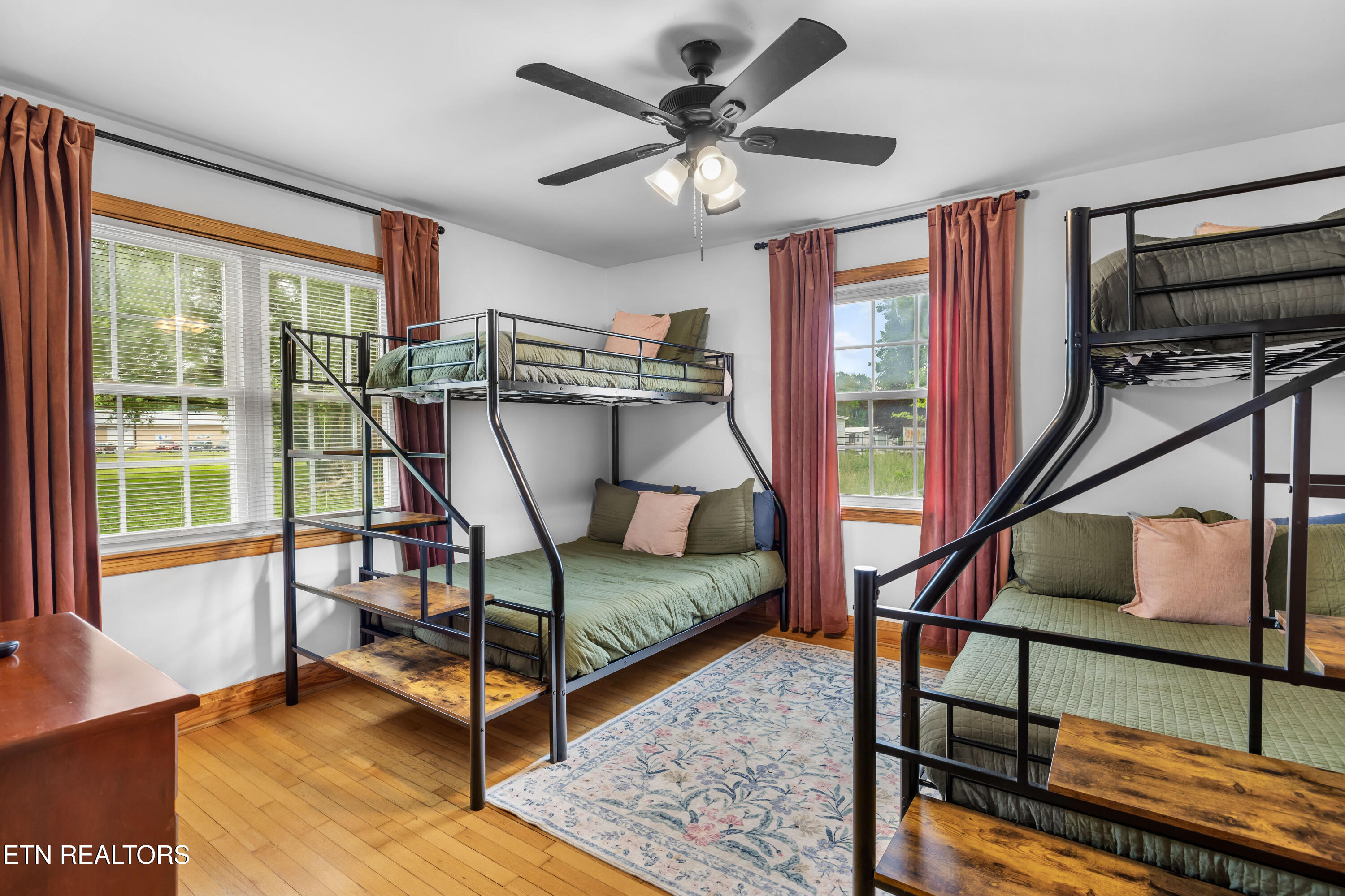 5515 US Highway 411S