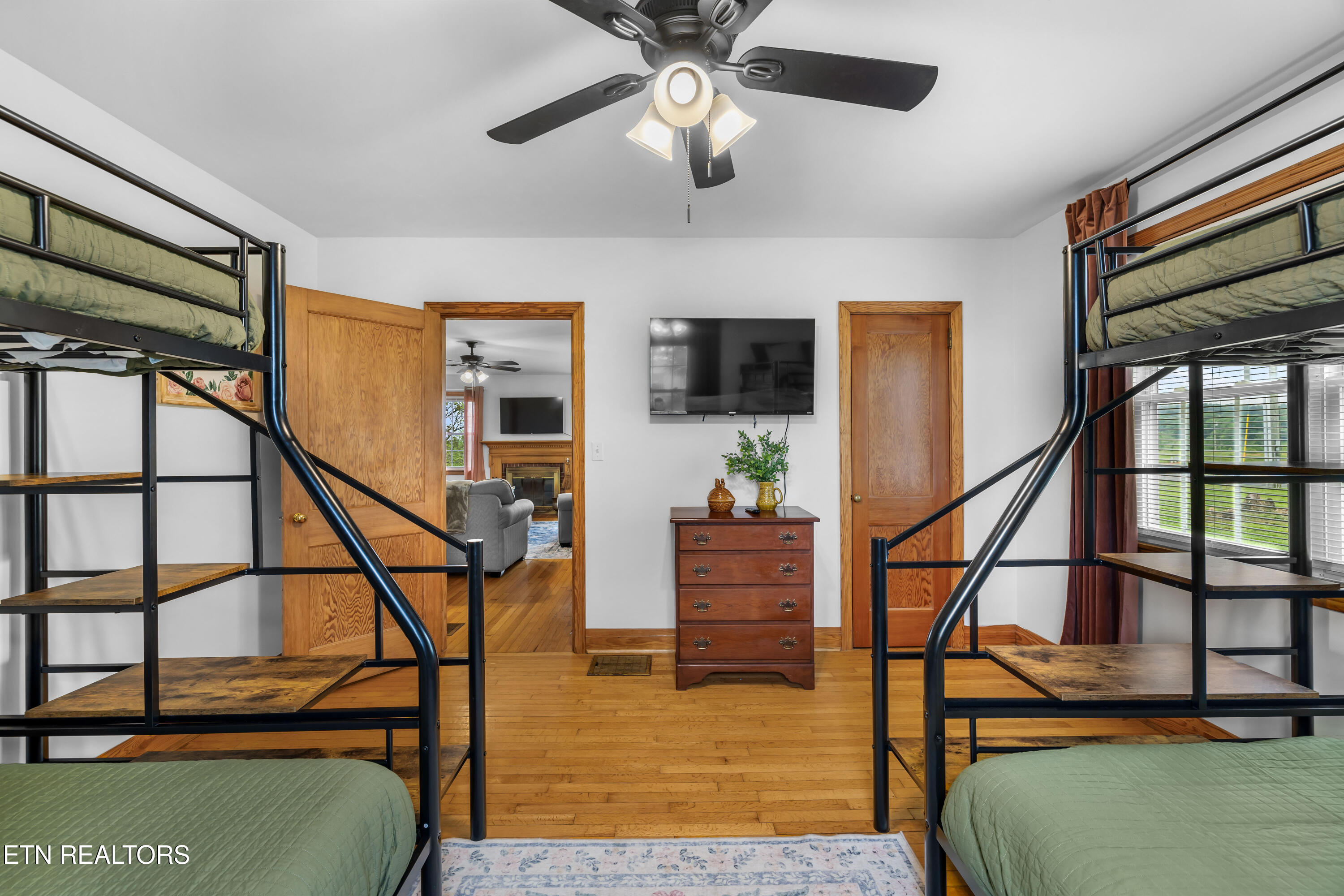 5515 US Highway 411S