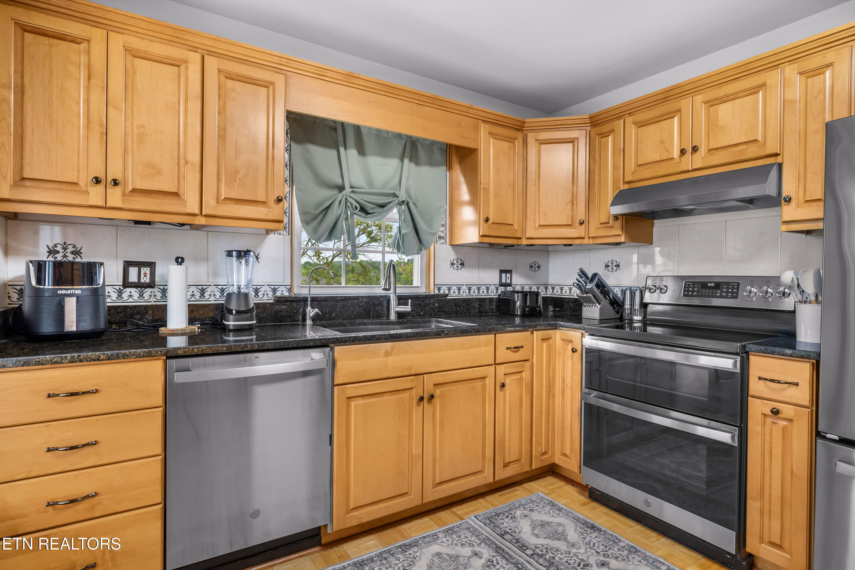 5515 US Highway 411S