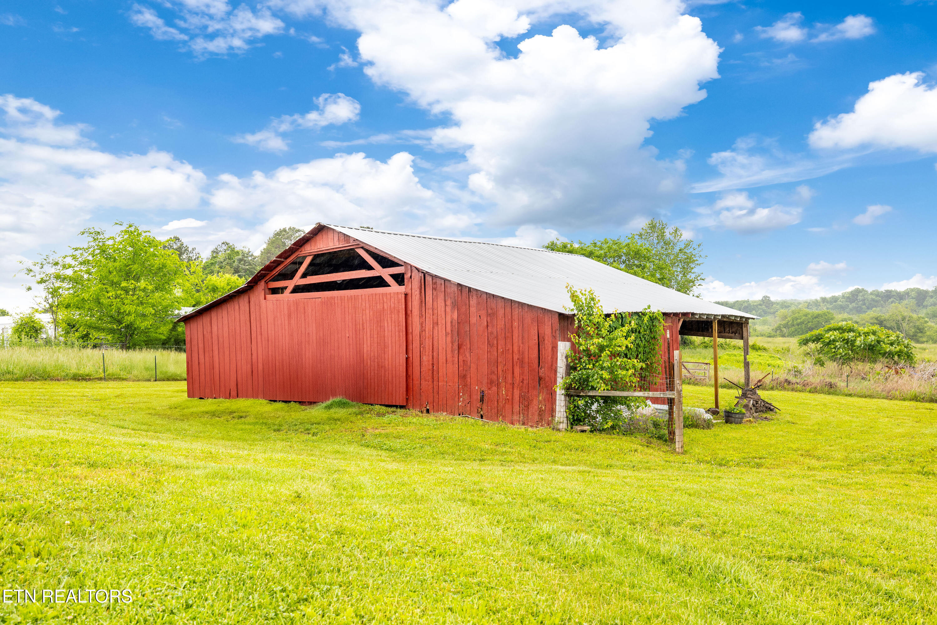 5515 US Highway 411S