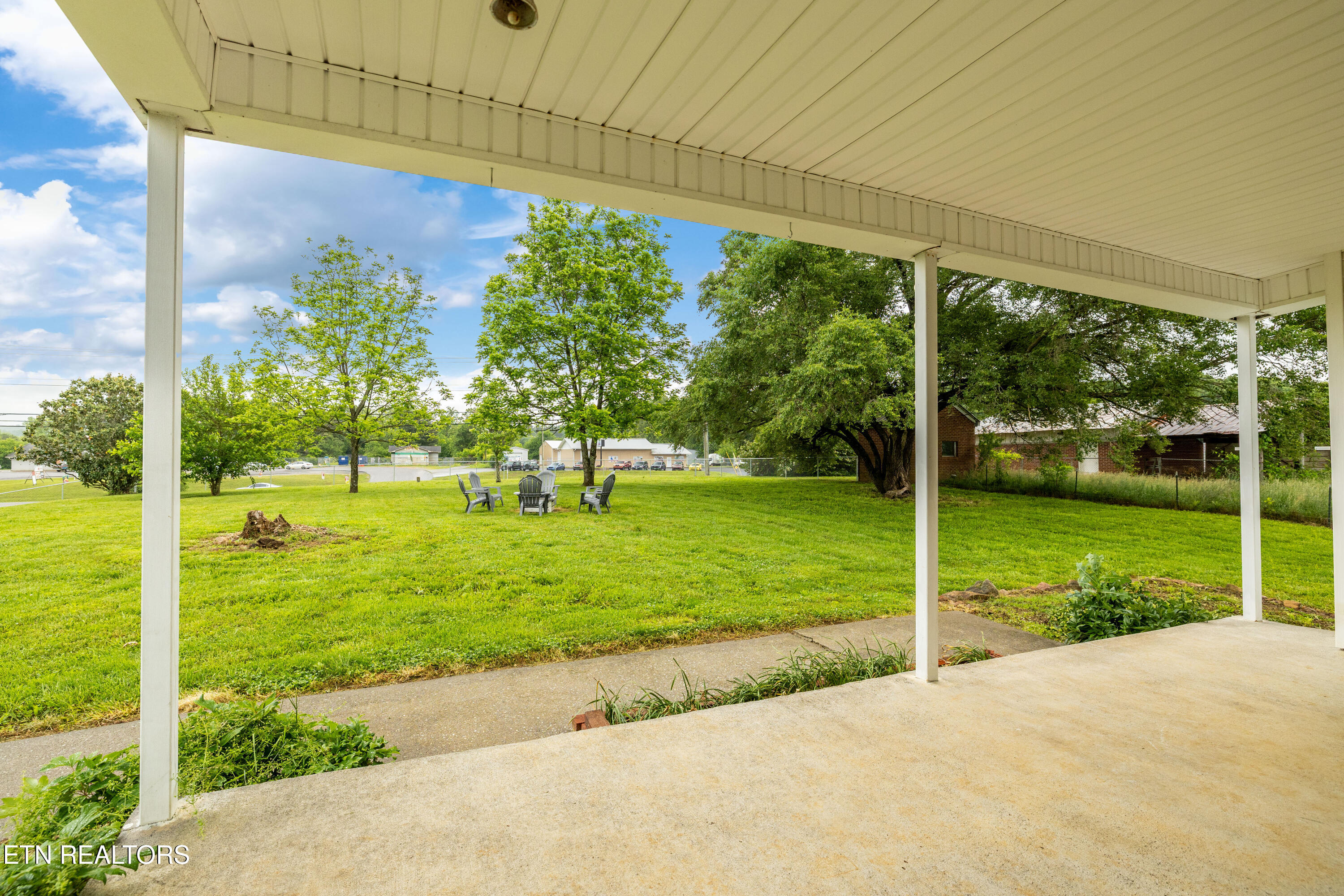 5515 US Highway 411S