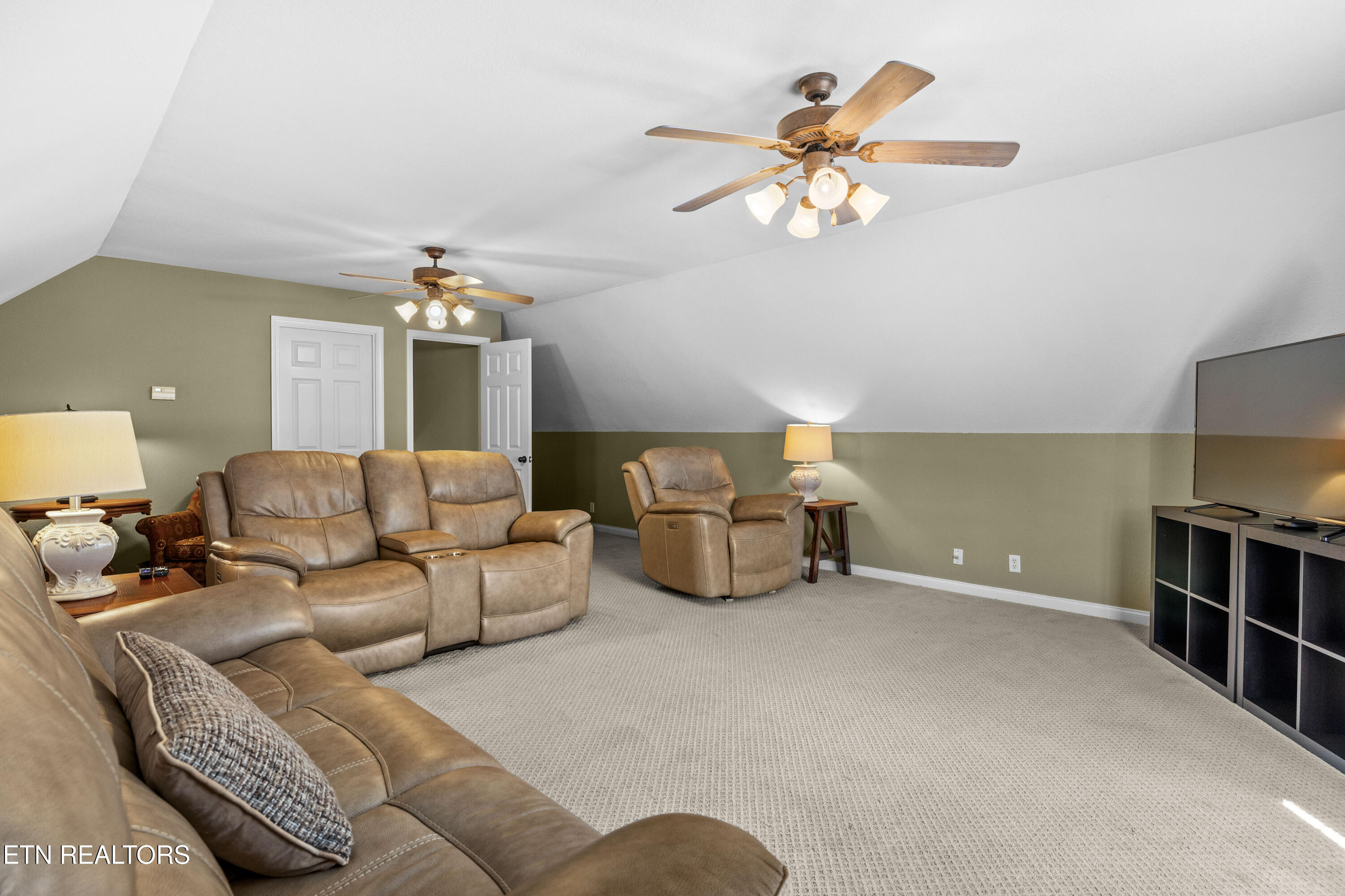 826 Tully Rd