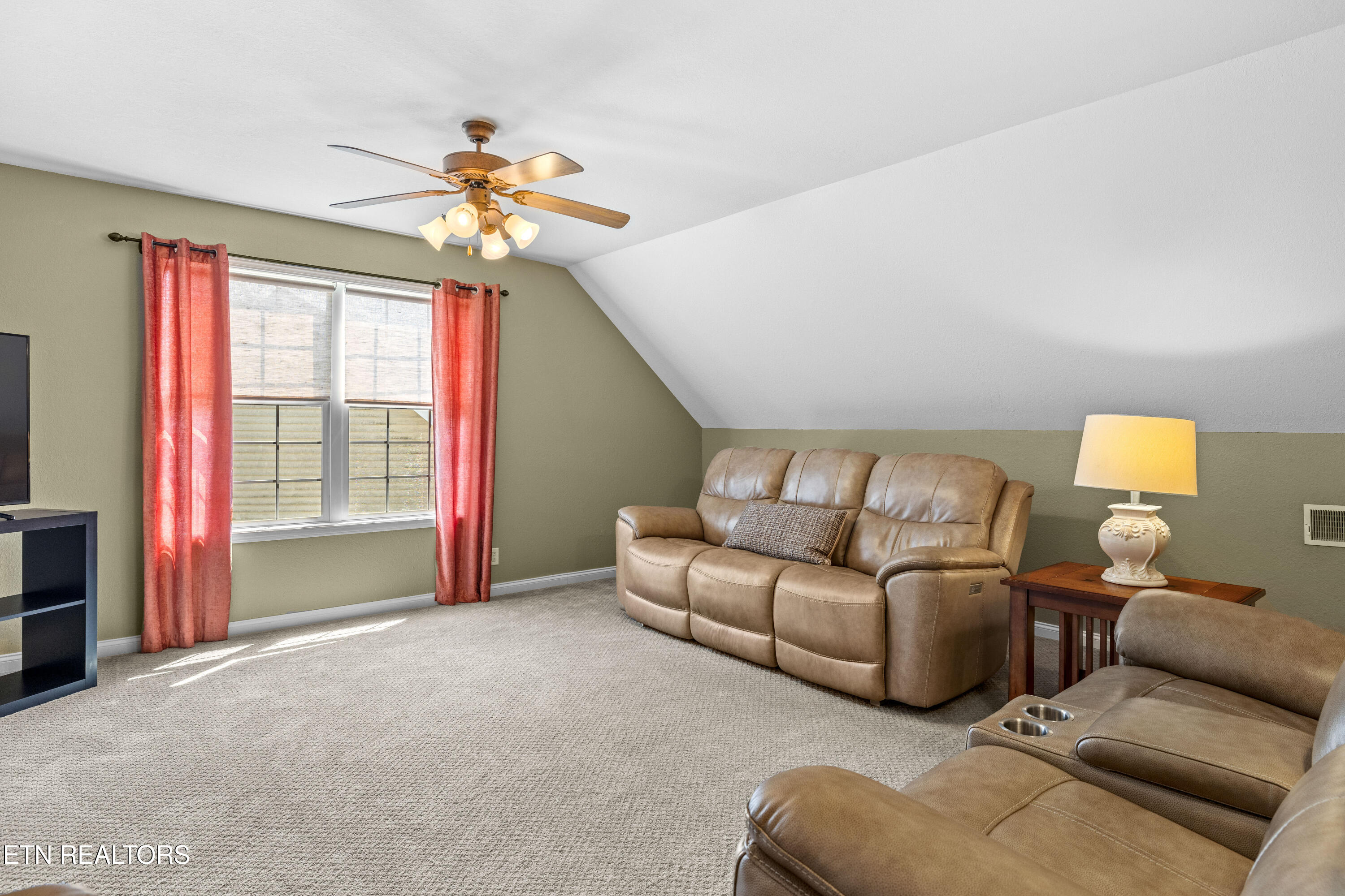 826 Tully Rd