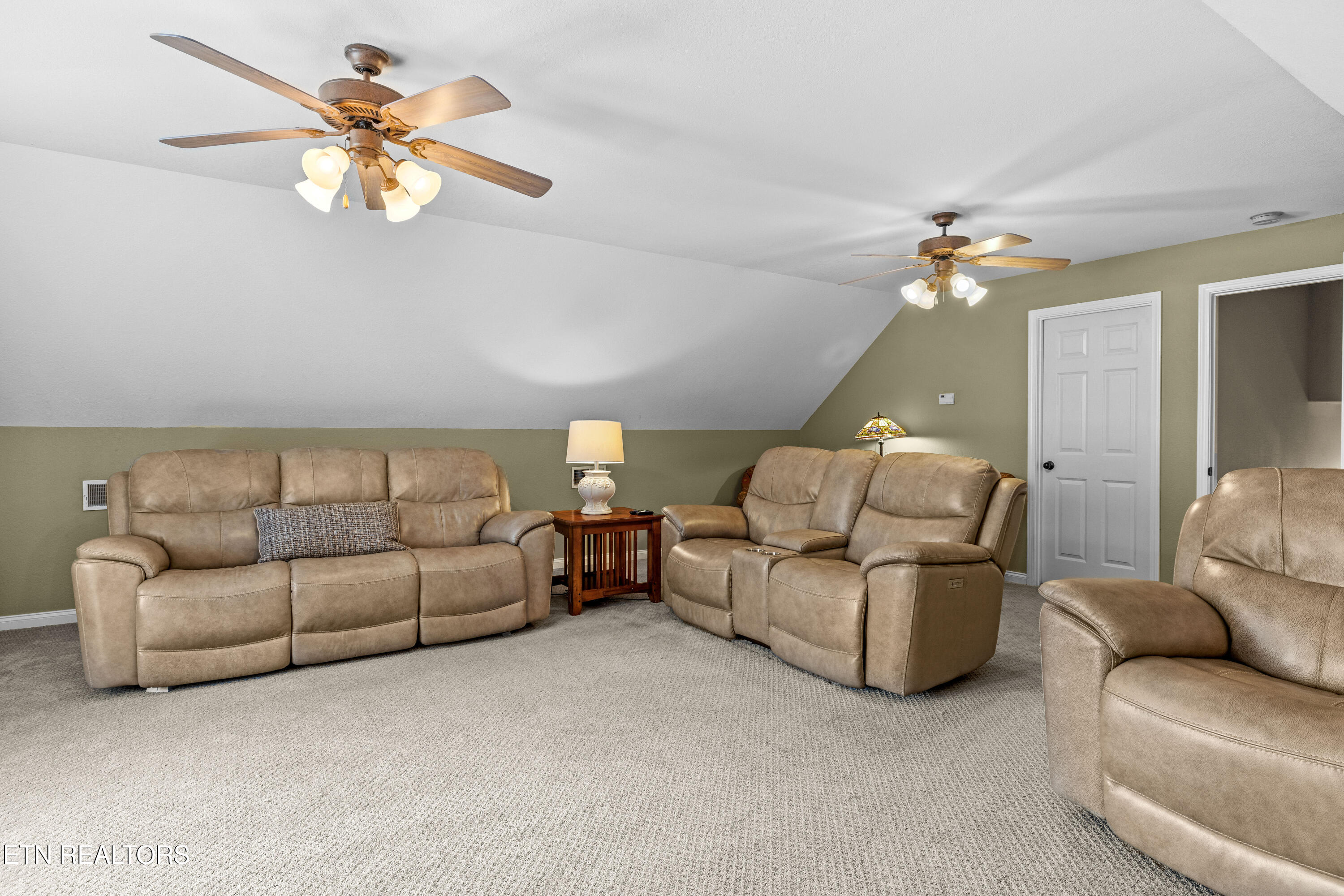 826 Tully Rd