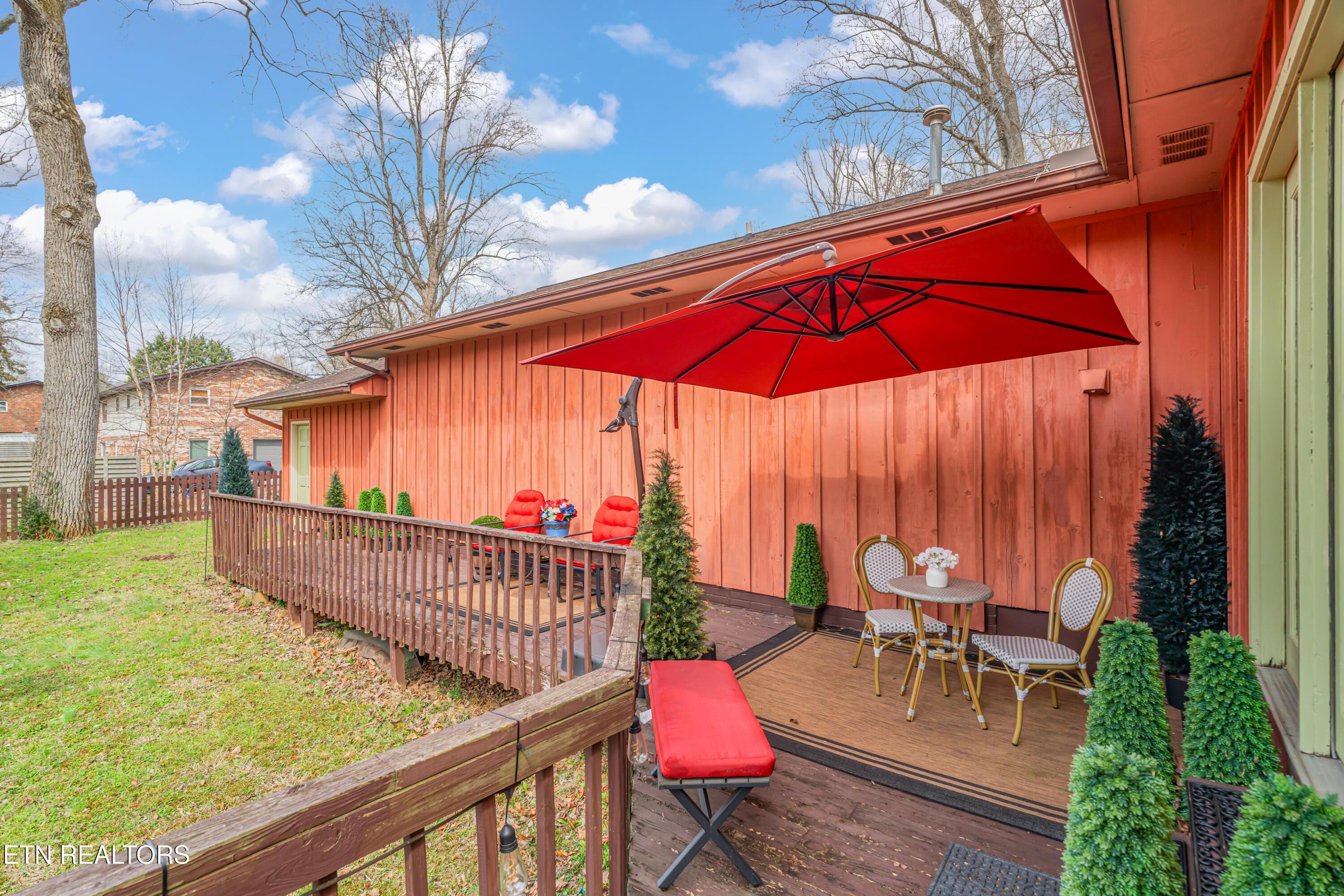 409 Lambert Lane
