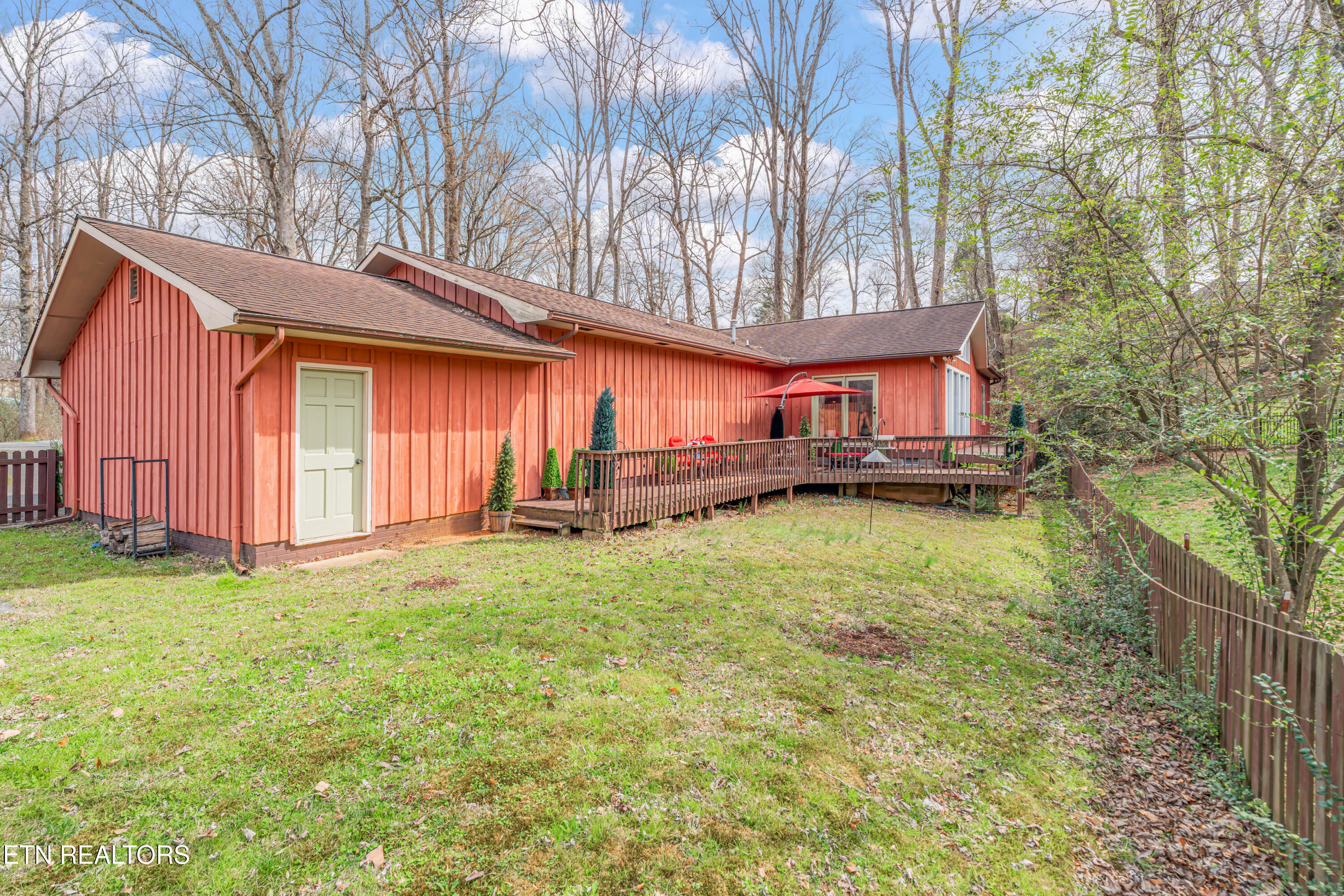 409 Lambert Lane