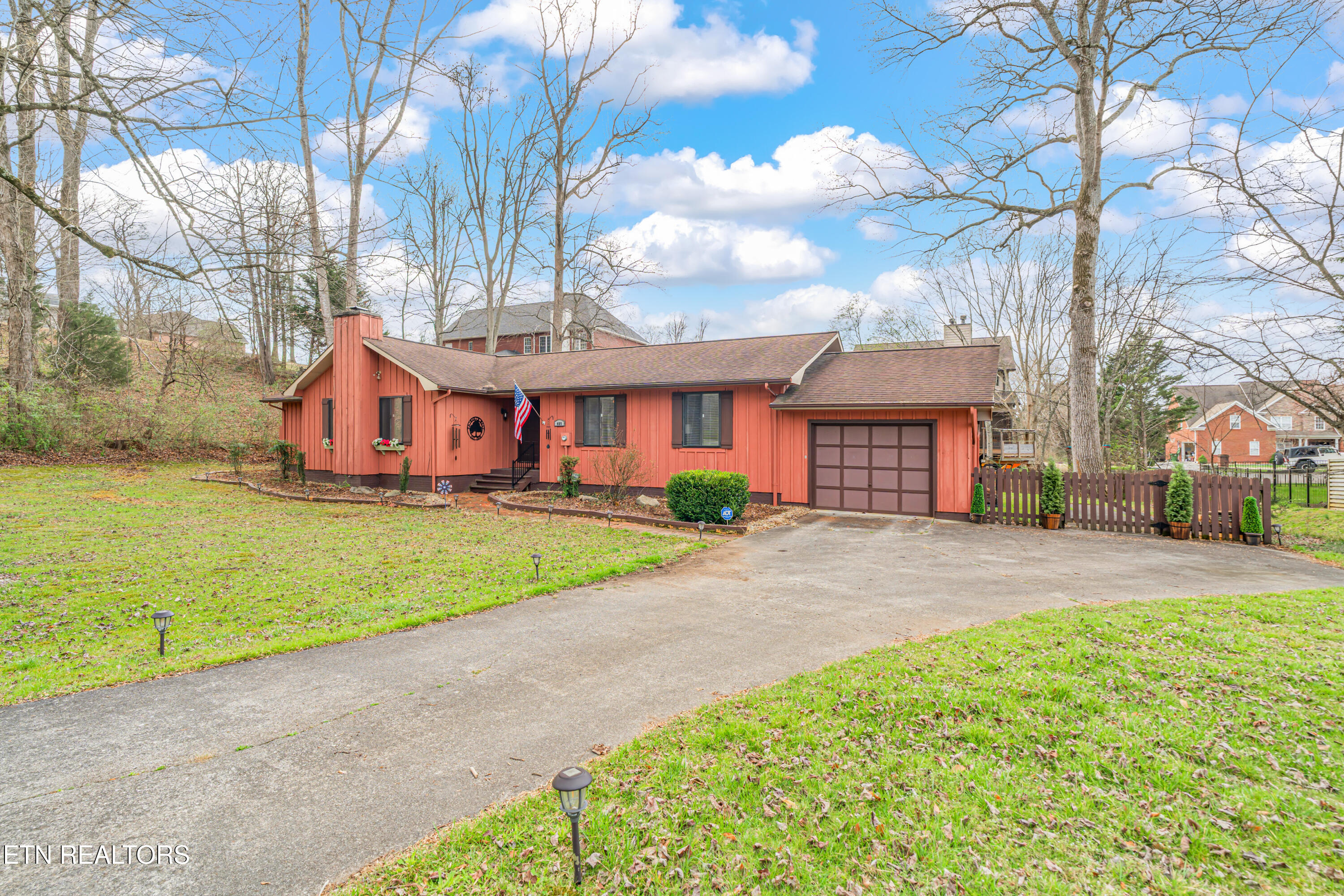 409 Lambert Lane