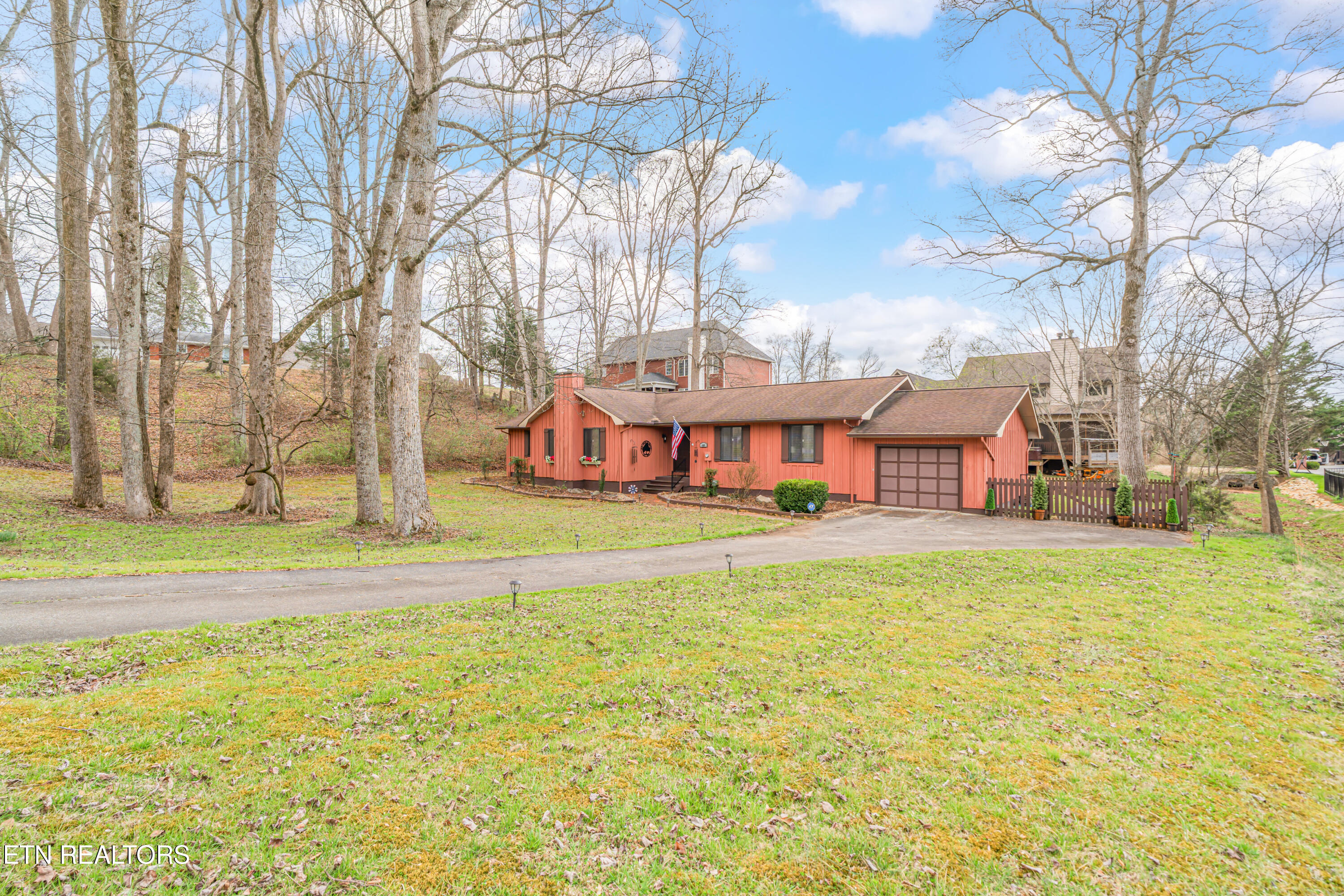 409 Lambert Lane
