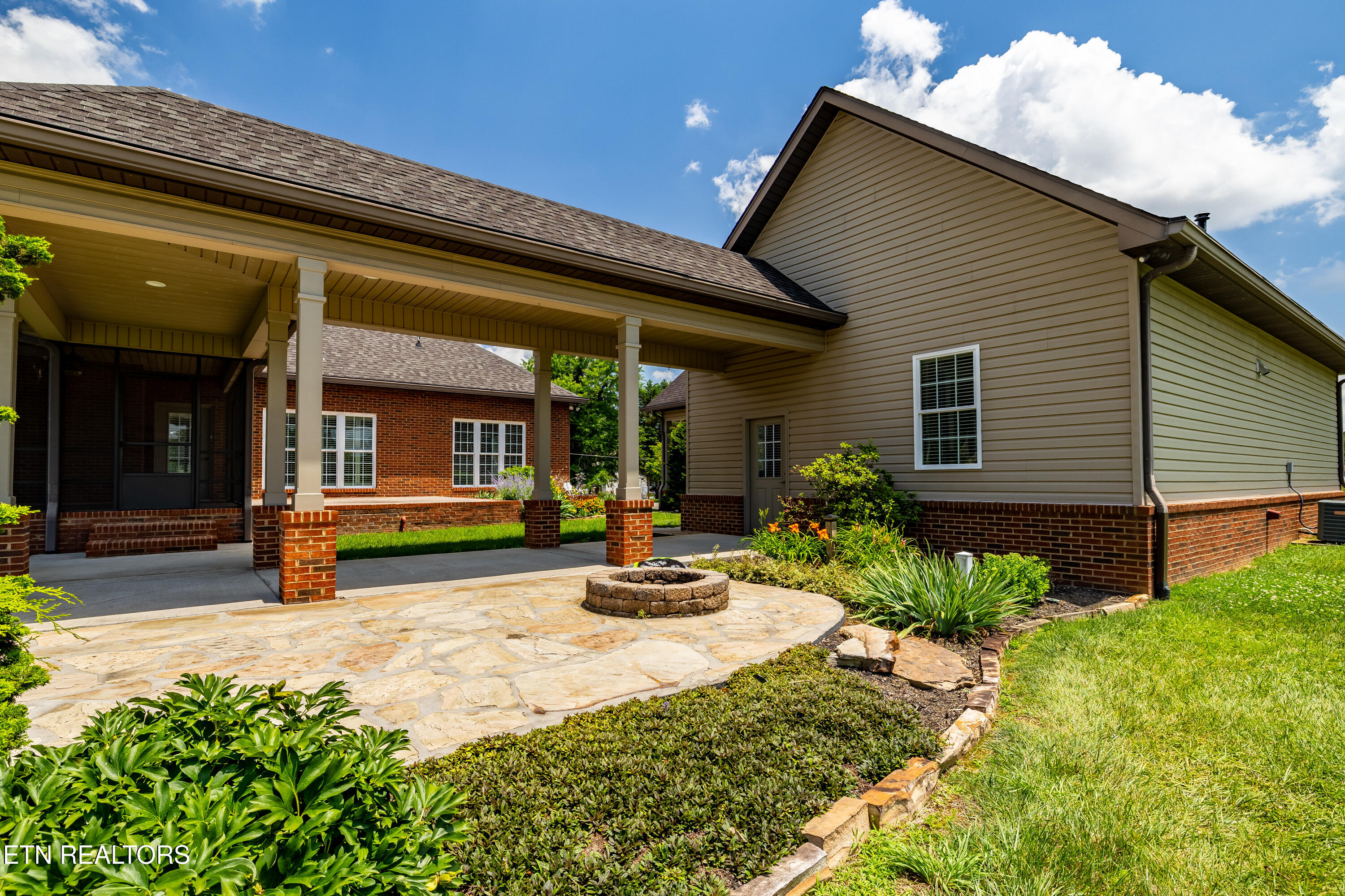 227 Pinecrest Circle