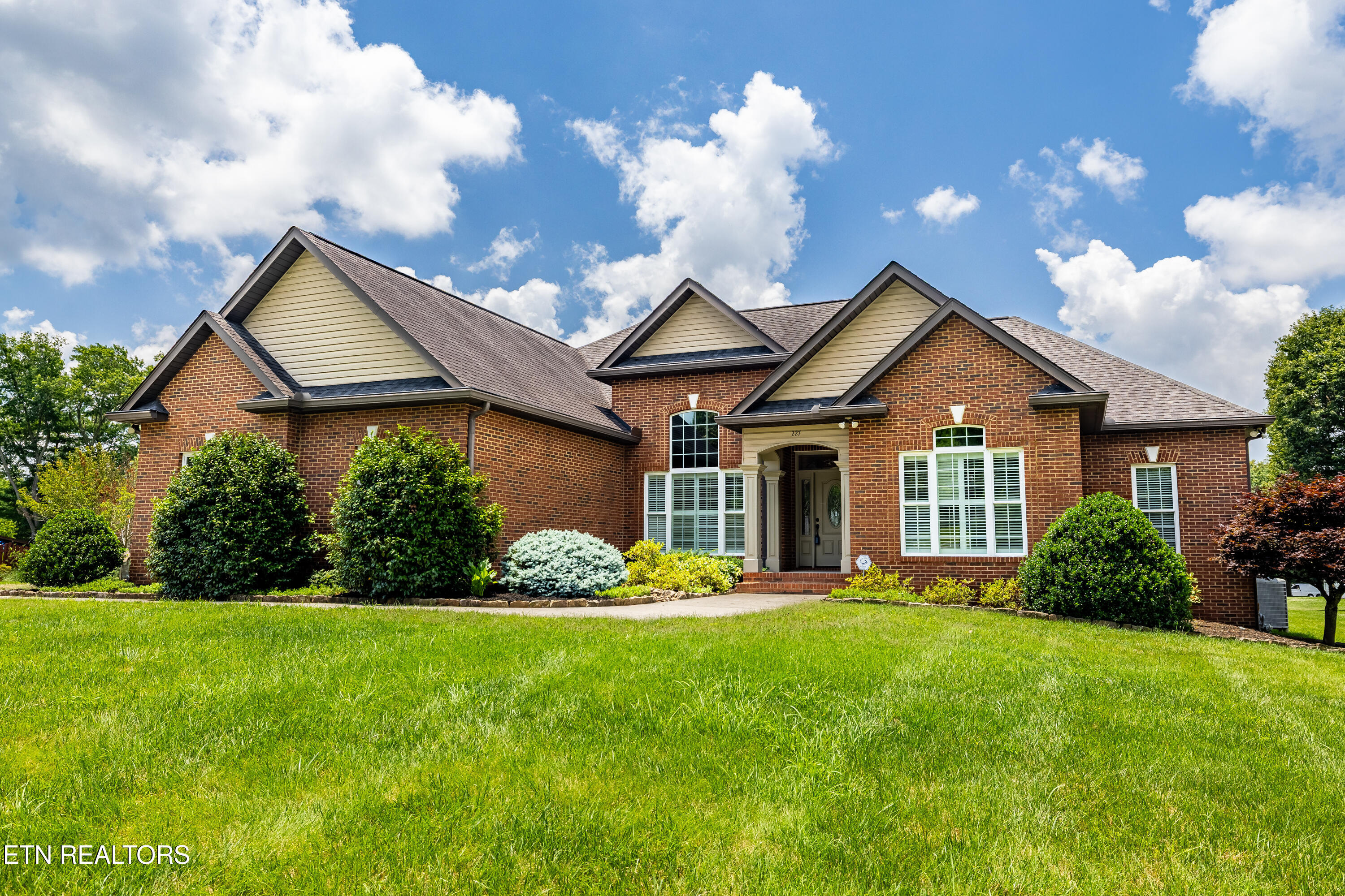 227 Pinecrest Circle