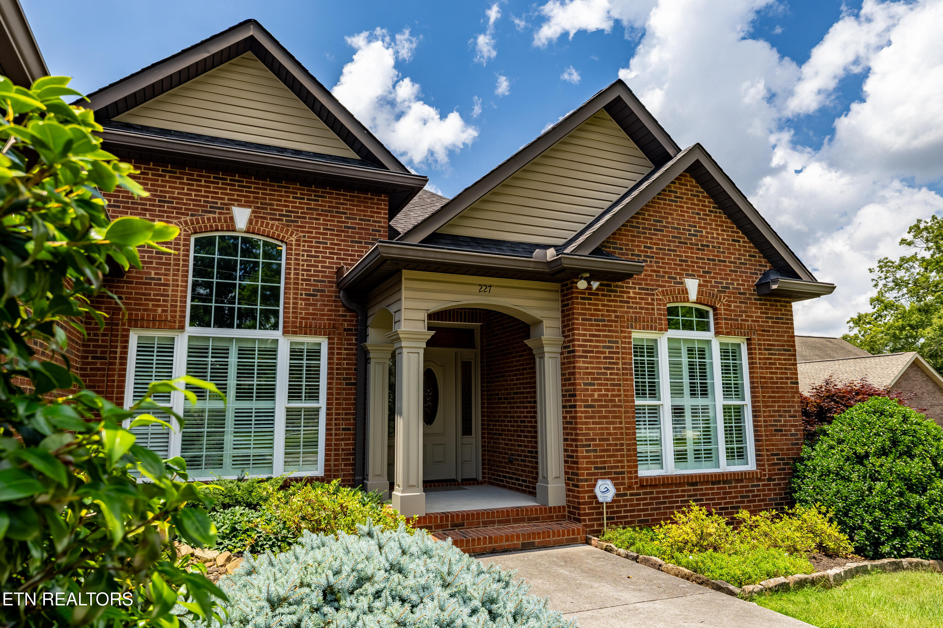 227 Pinecrest Circle