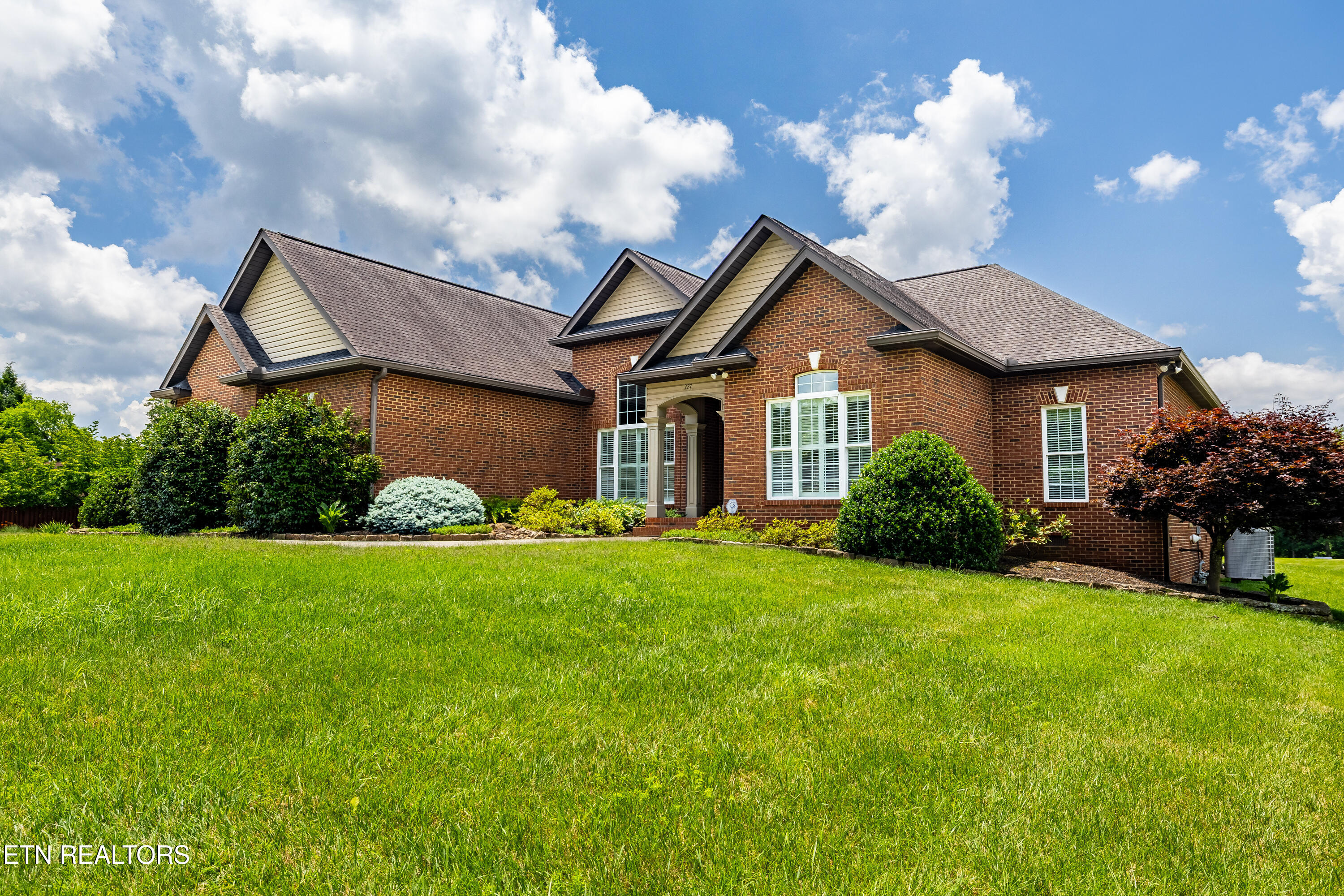 227 Pinecrest Circle