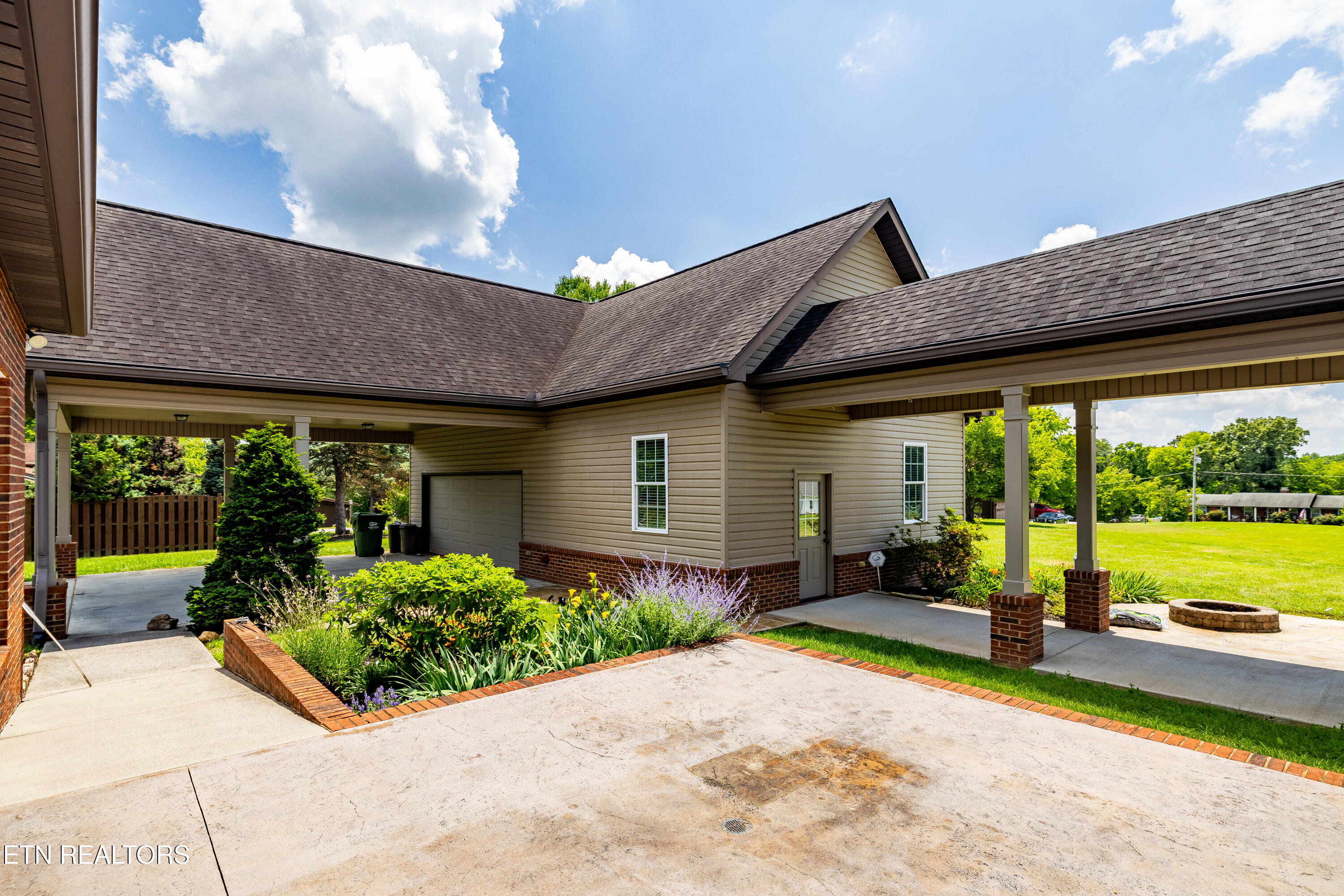 227 Pinecrest Circle