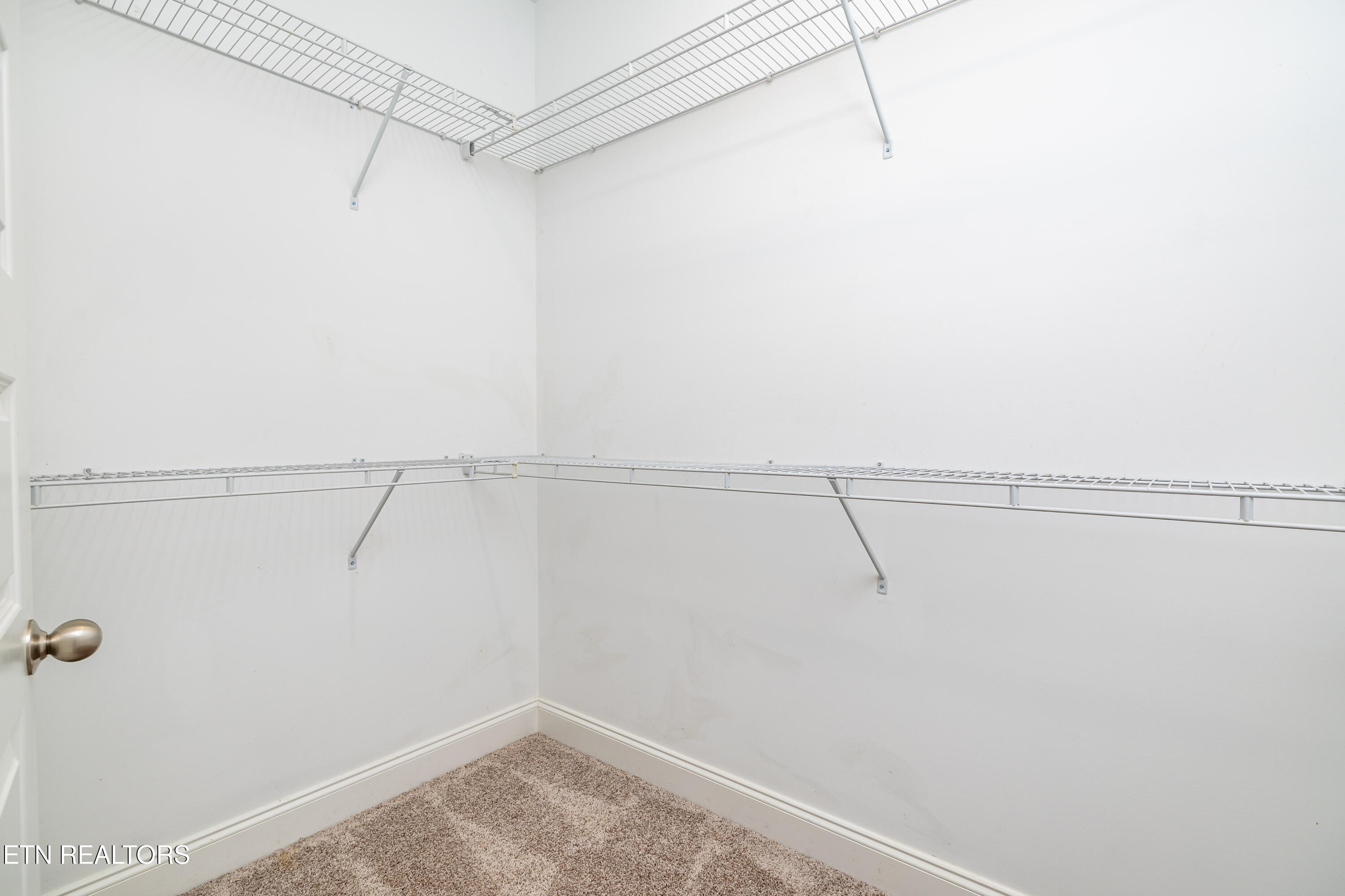 2209 Scarlet Tanager St
