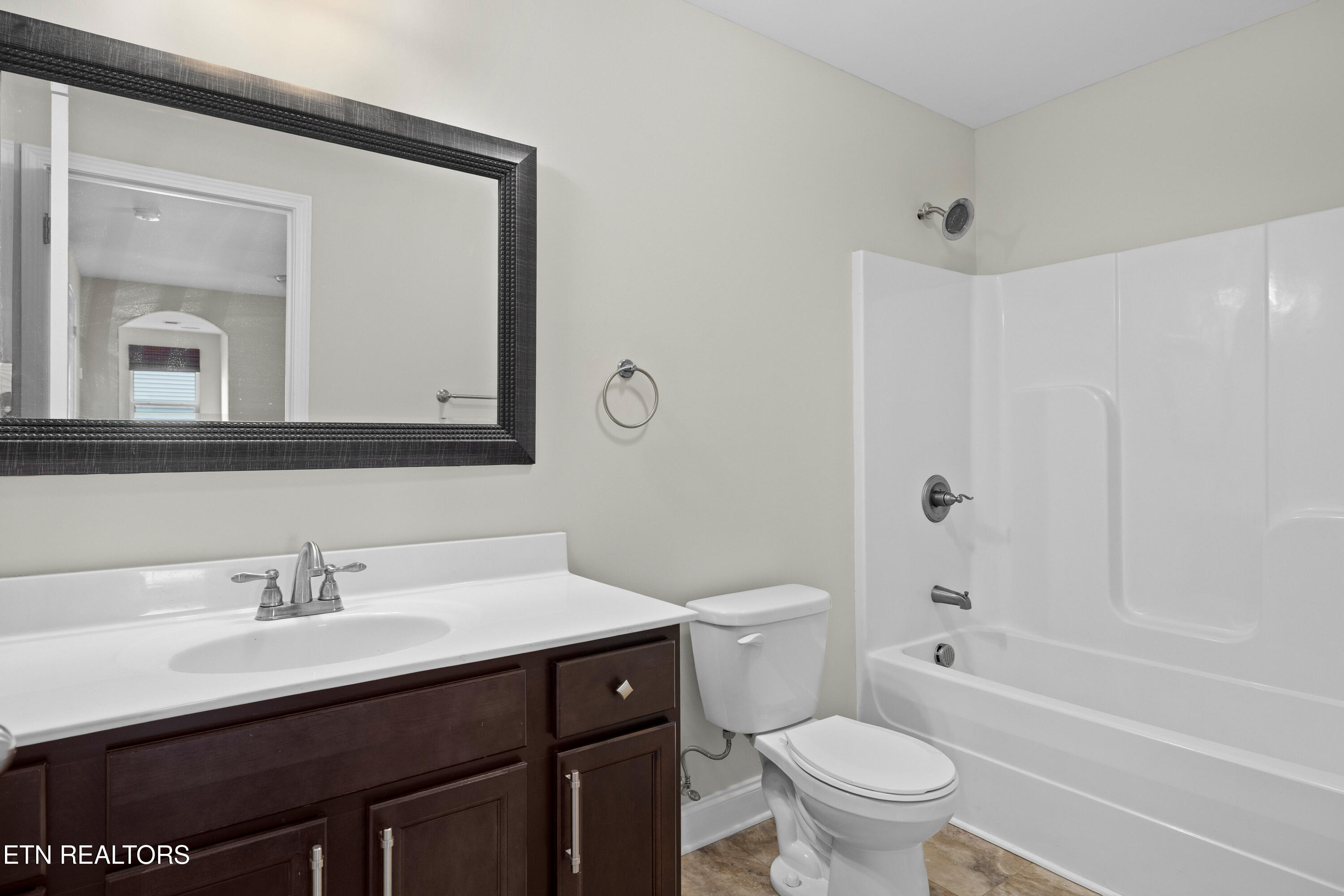 2209 Scarlet Tanager St