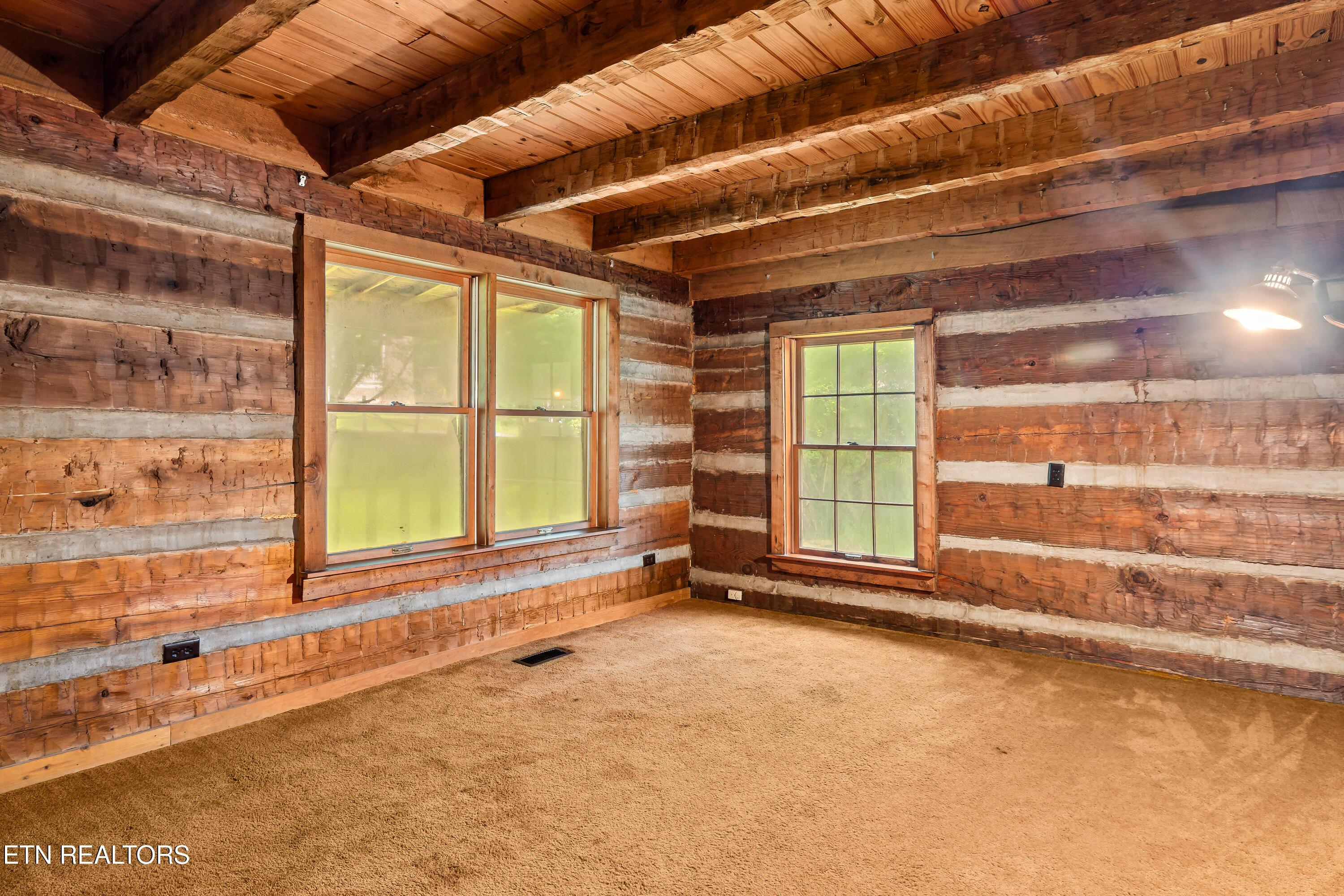 143 Old West Millers Cove Rd