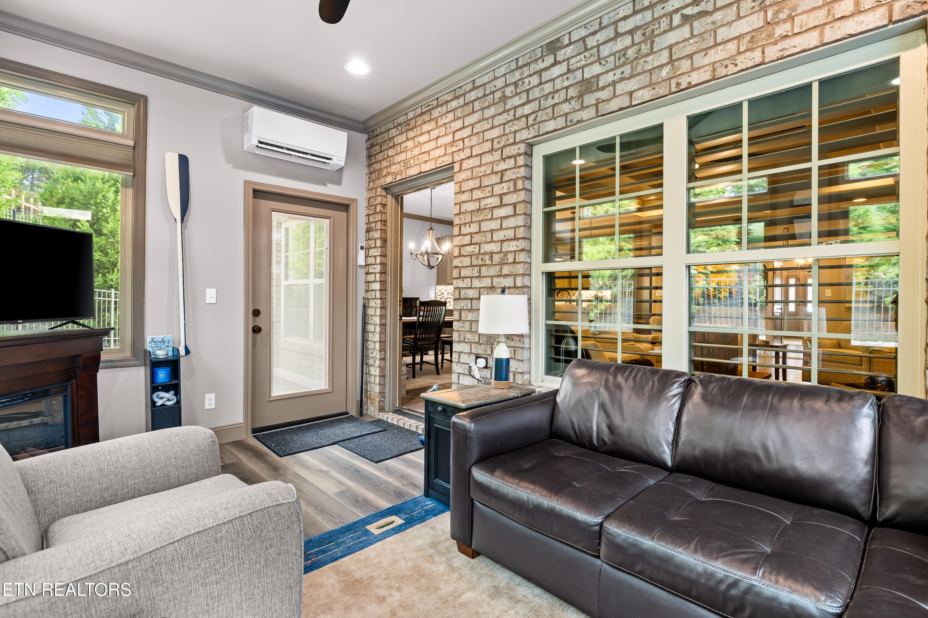2326 Torrey Pines Drive