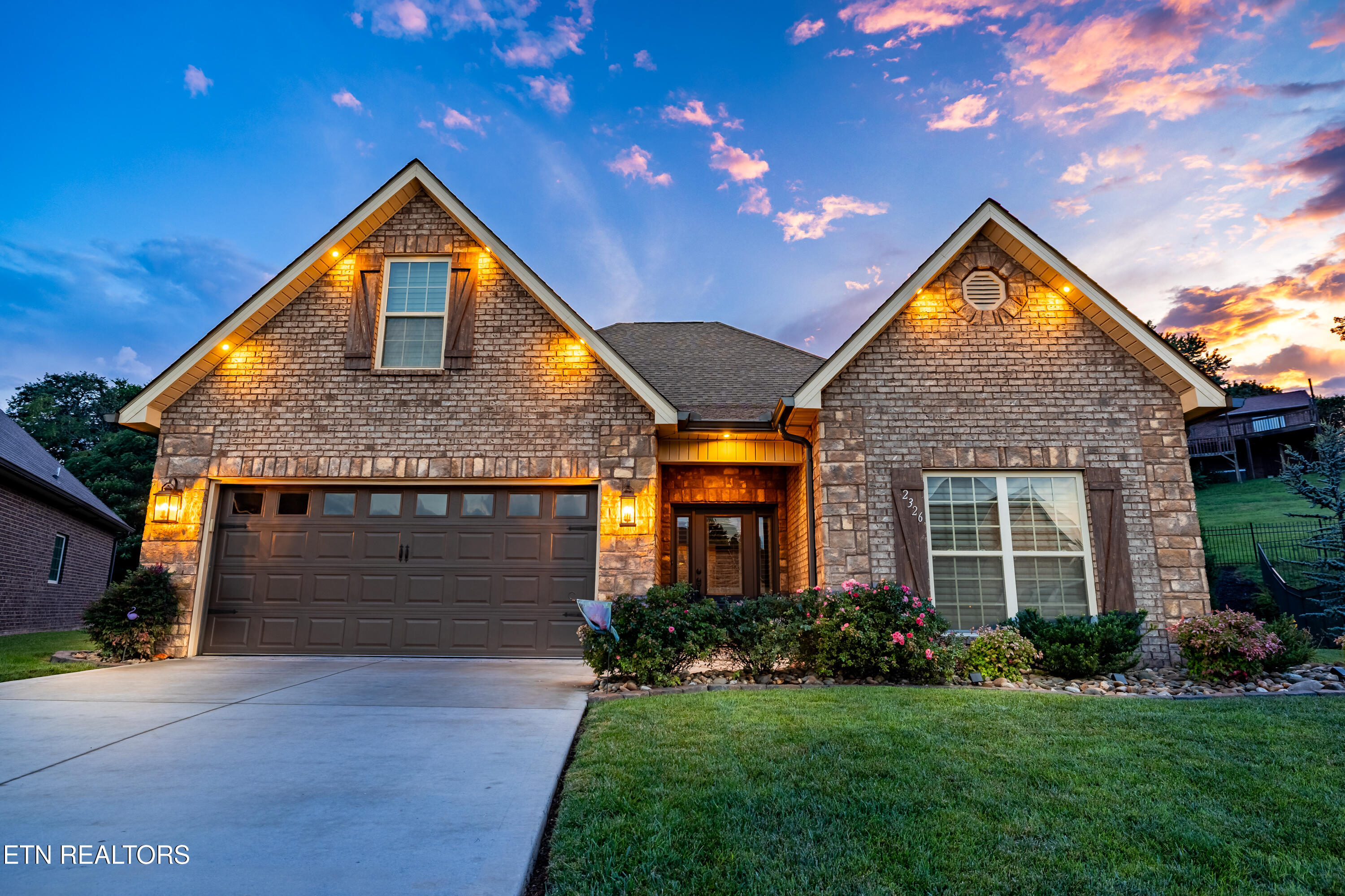 2326 Torrey Pines Drive