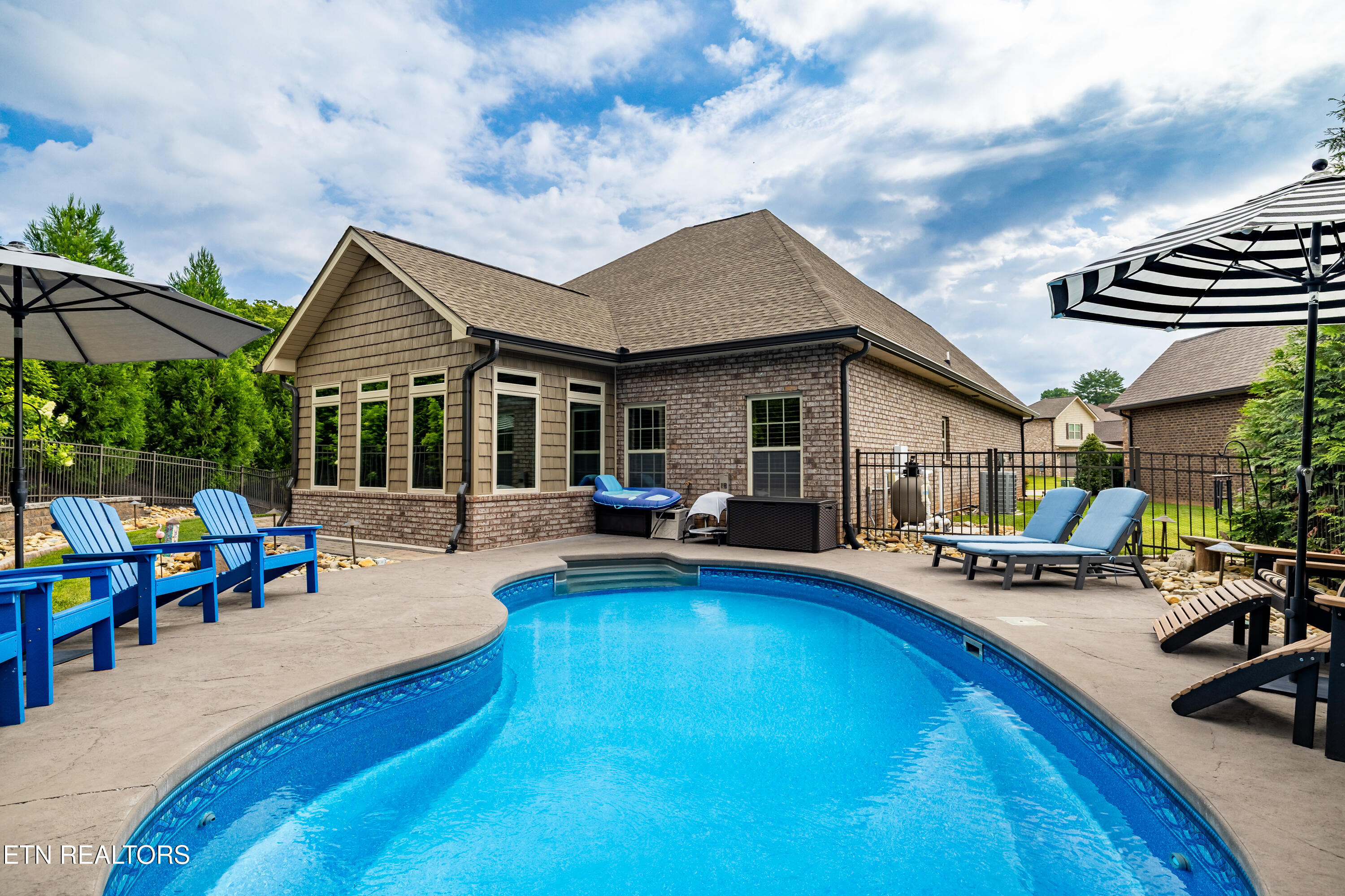 2326 Torrey Pines Drive