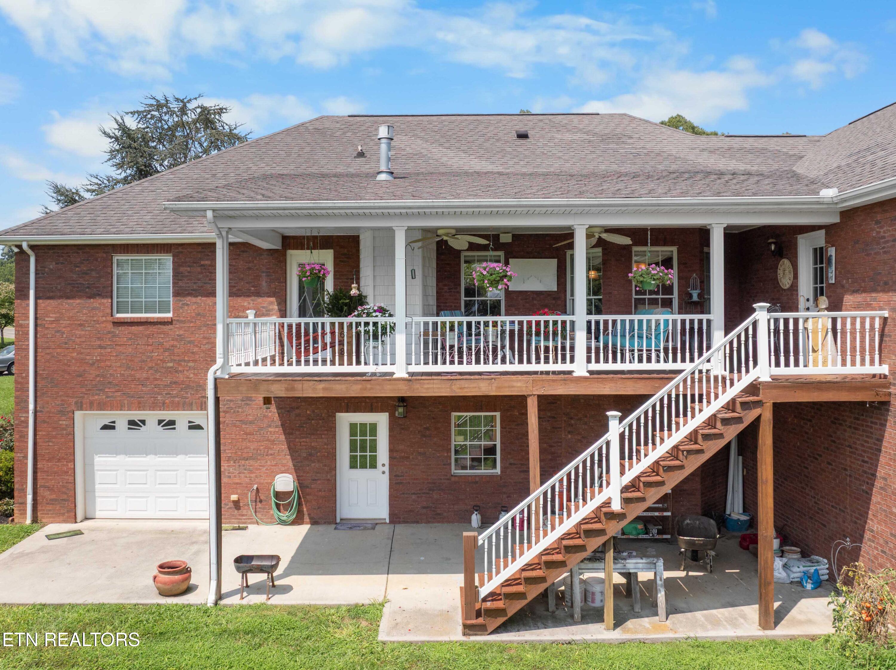 1648 Laramie Lane